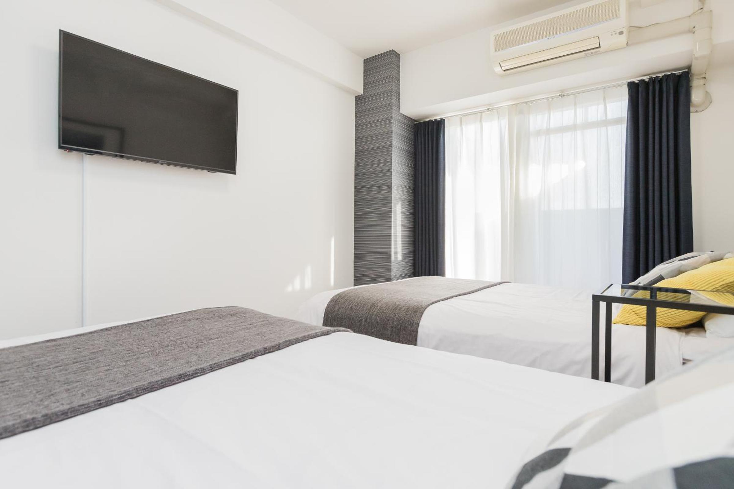 Nanba West Sakuragawa Station Apartment