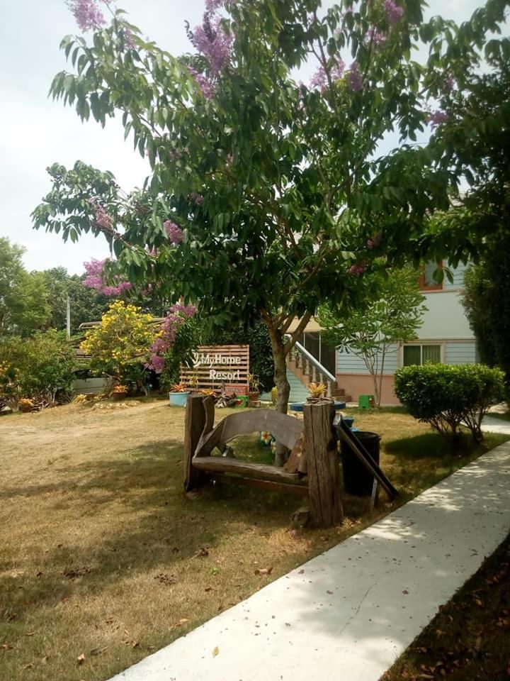 AtMyHomeStay Bangsaphan
