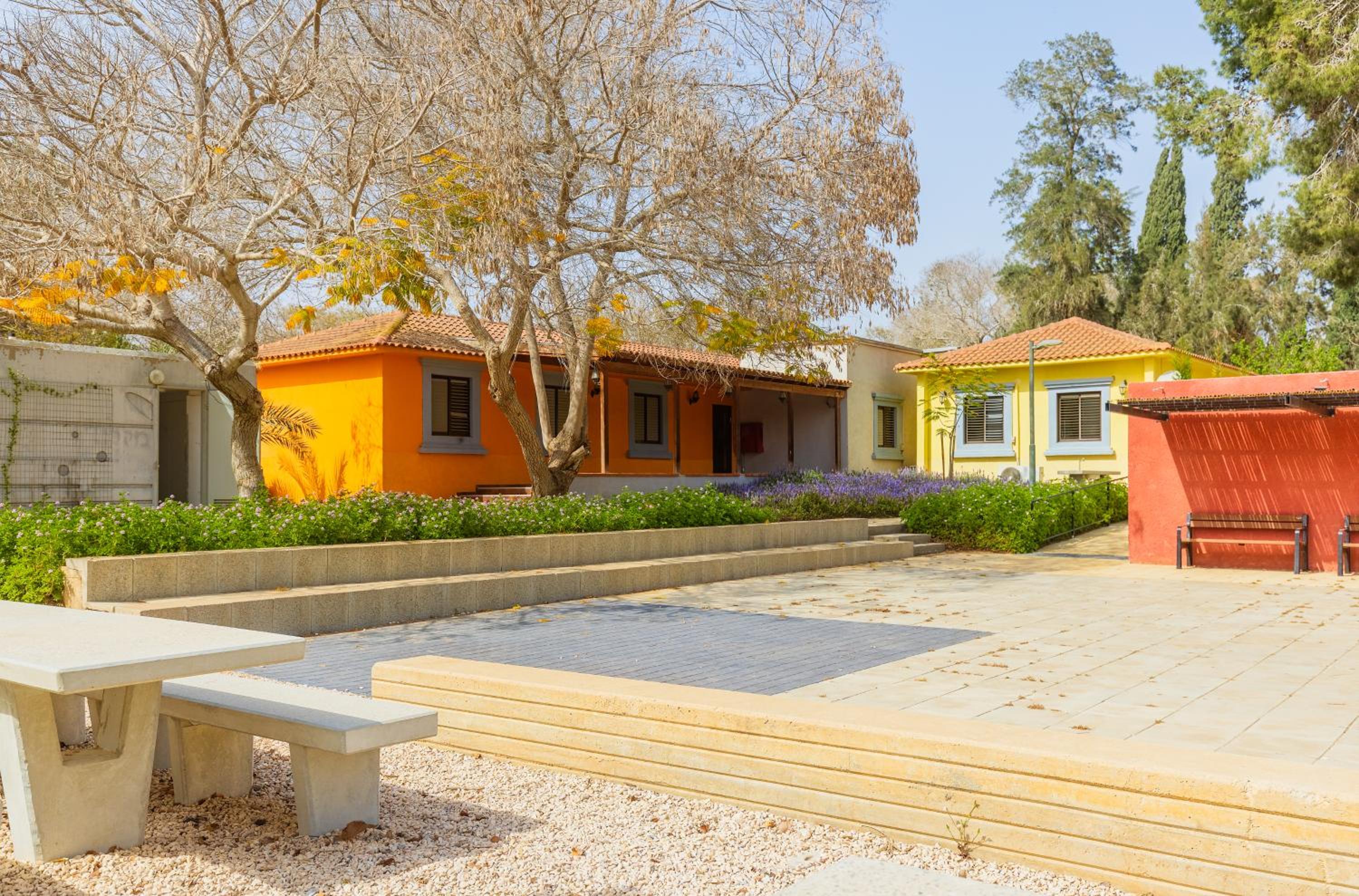 Gvulot - Kibbutz experience