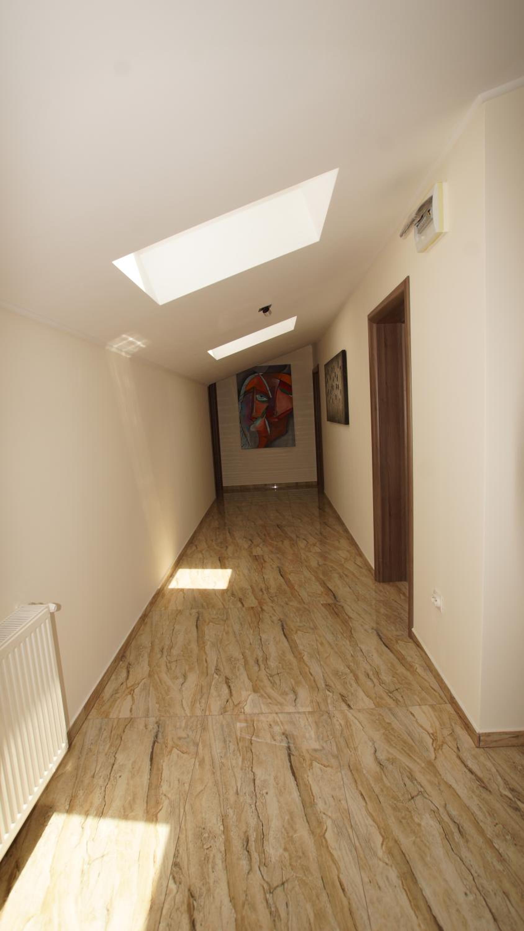 Photo 49