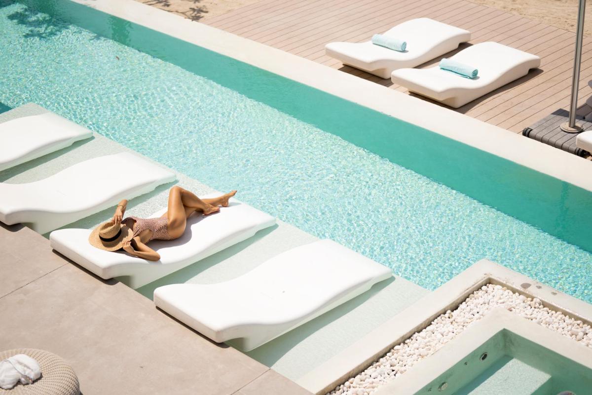 Nikki Beach Resort & Spa Dubai 13