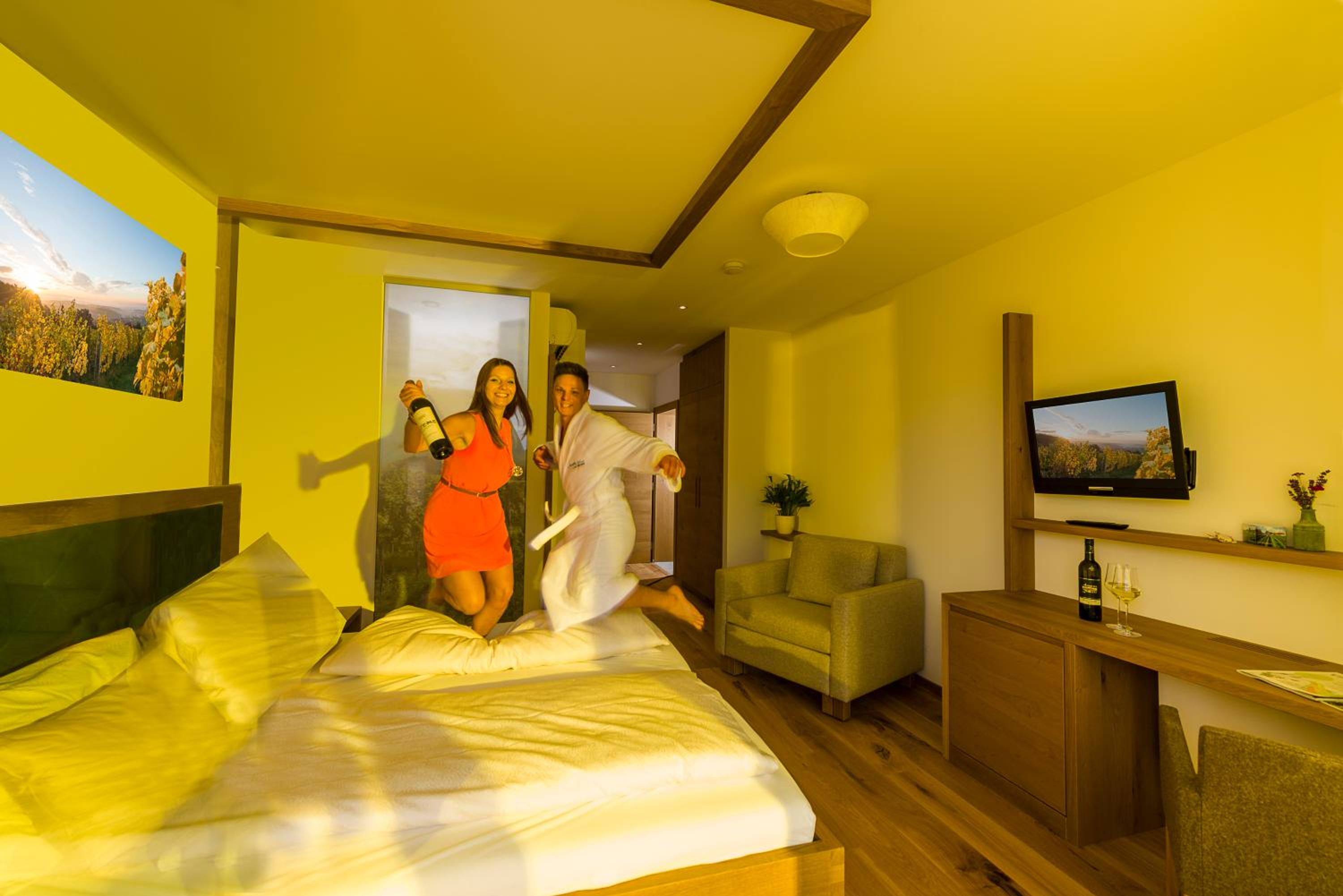 Weingut-Wohlfühlzimmer Adam-Lieleg