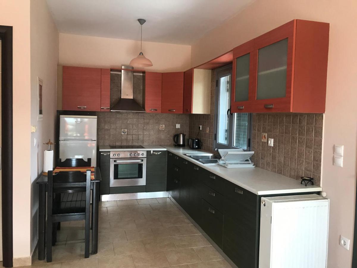 Lotus Sea View Studio Apartment 2 photo 5