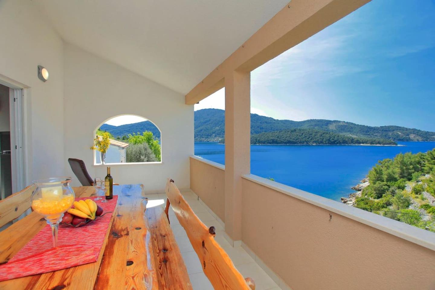 Holiday Home Island View - Tudorovica view 4