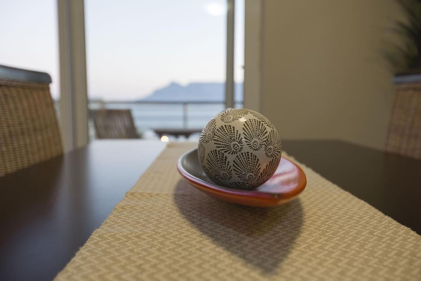 2 Bedroom apartment with Breathtaking Views! view 5