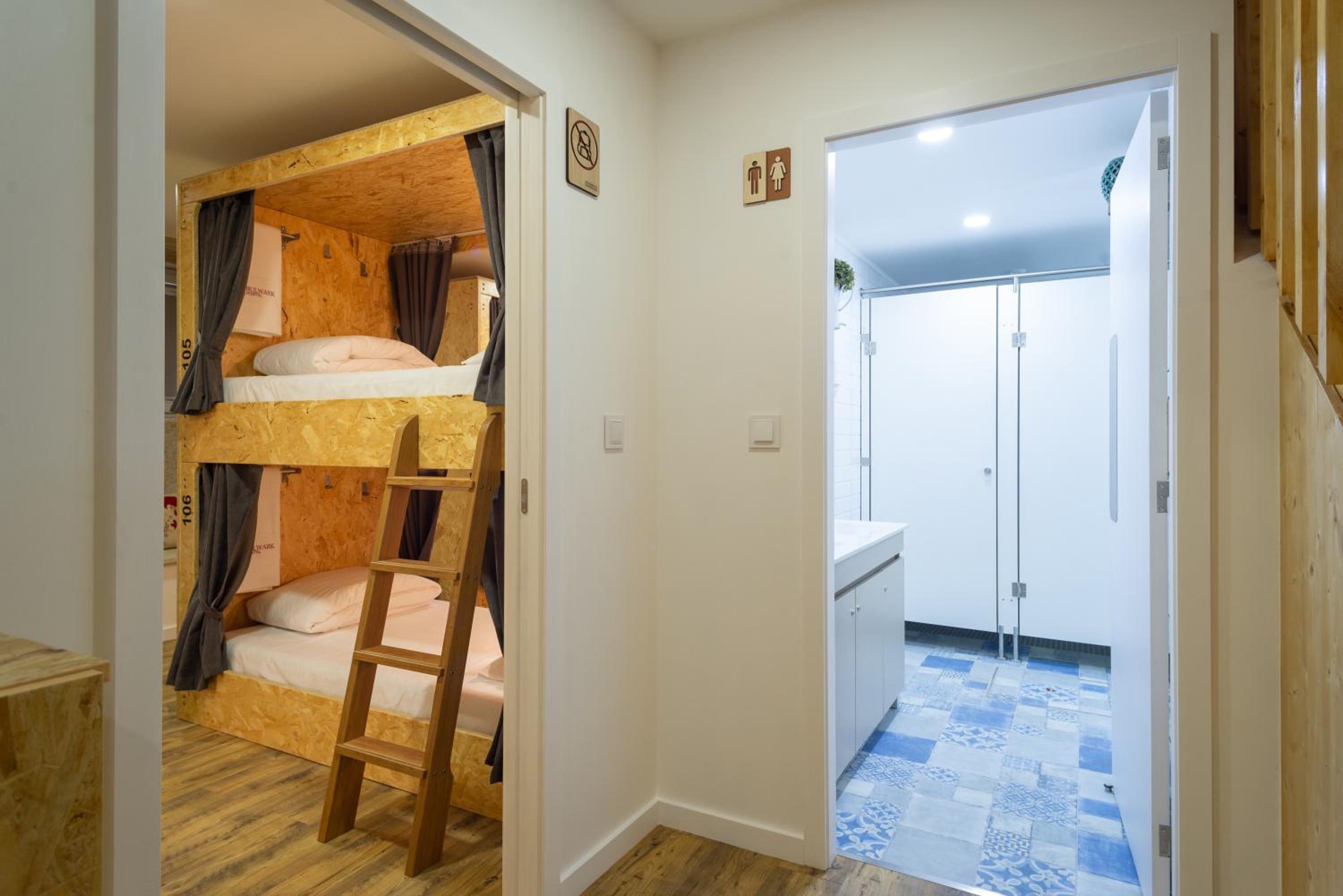 Hostel Bulwark