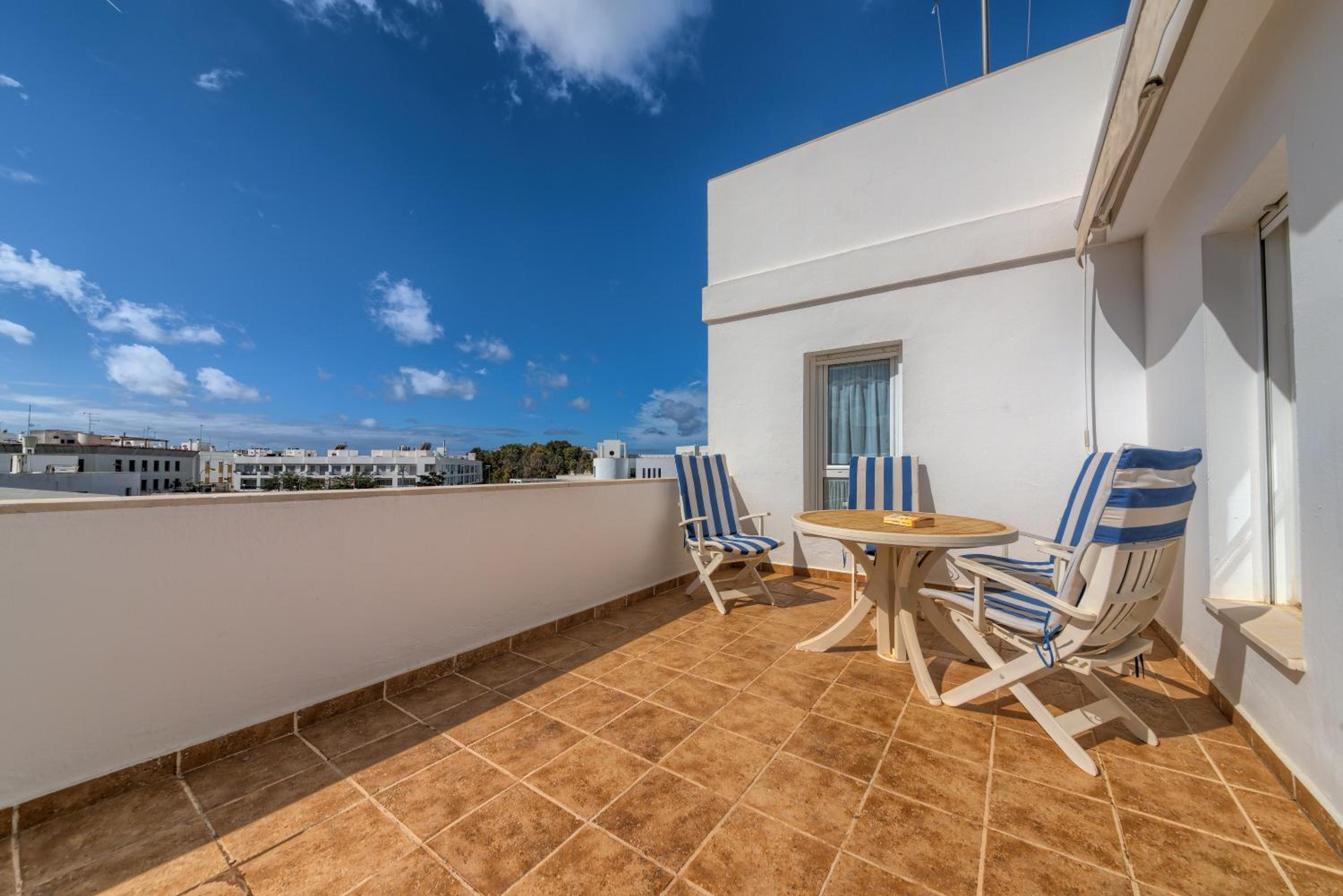 Apartamentos Villas Flamenco Rentals
