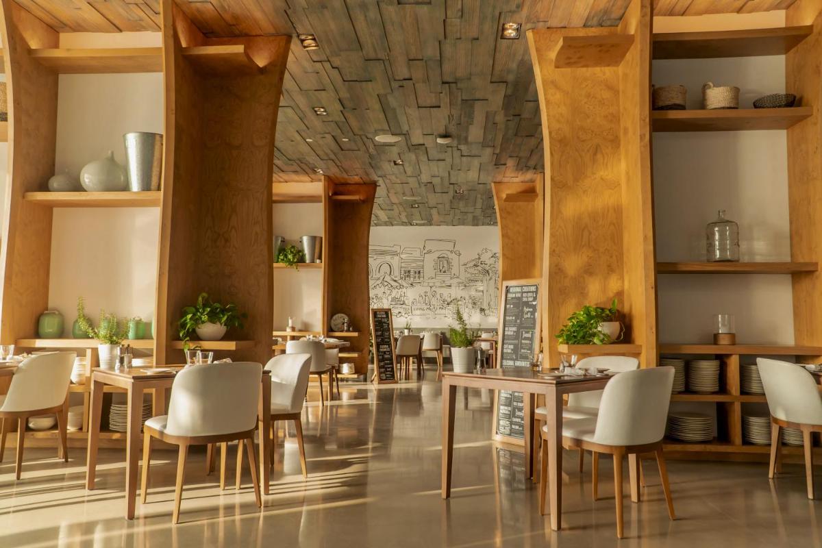Nikki Beach Resort & Spa Dubai 5