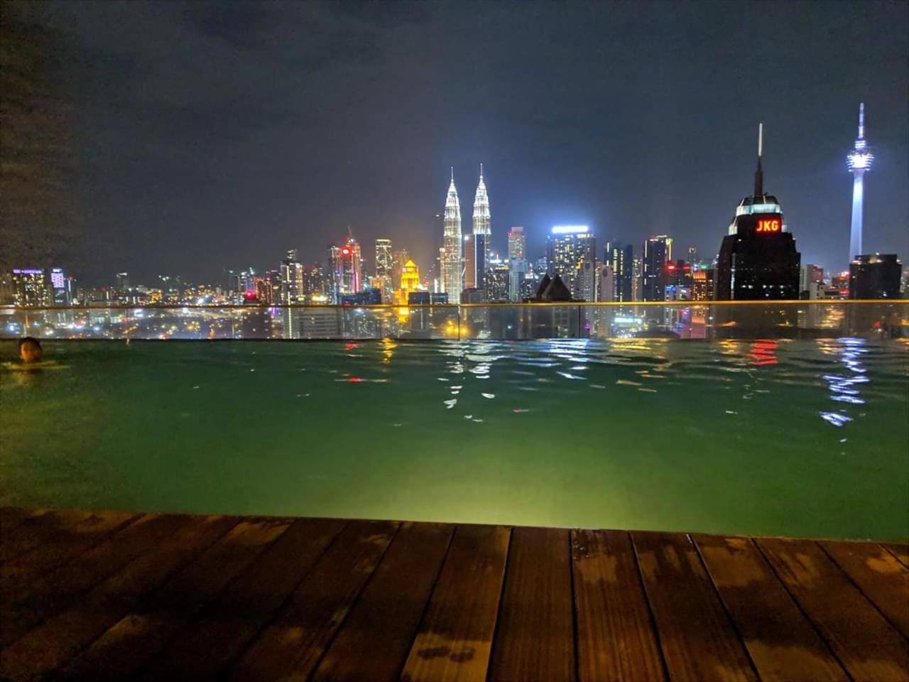 Regalia Suites Skypool View KLCC by Enjoy your stay