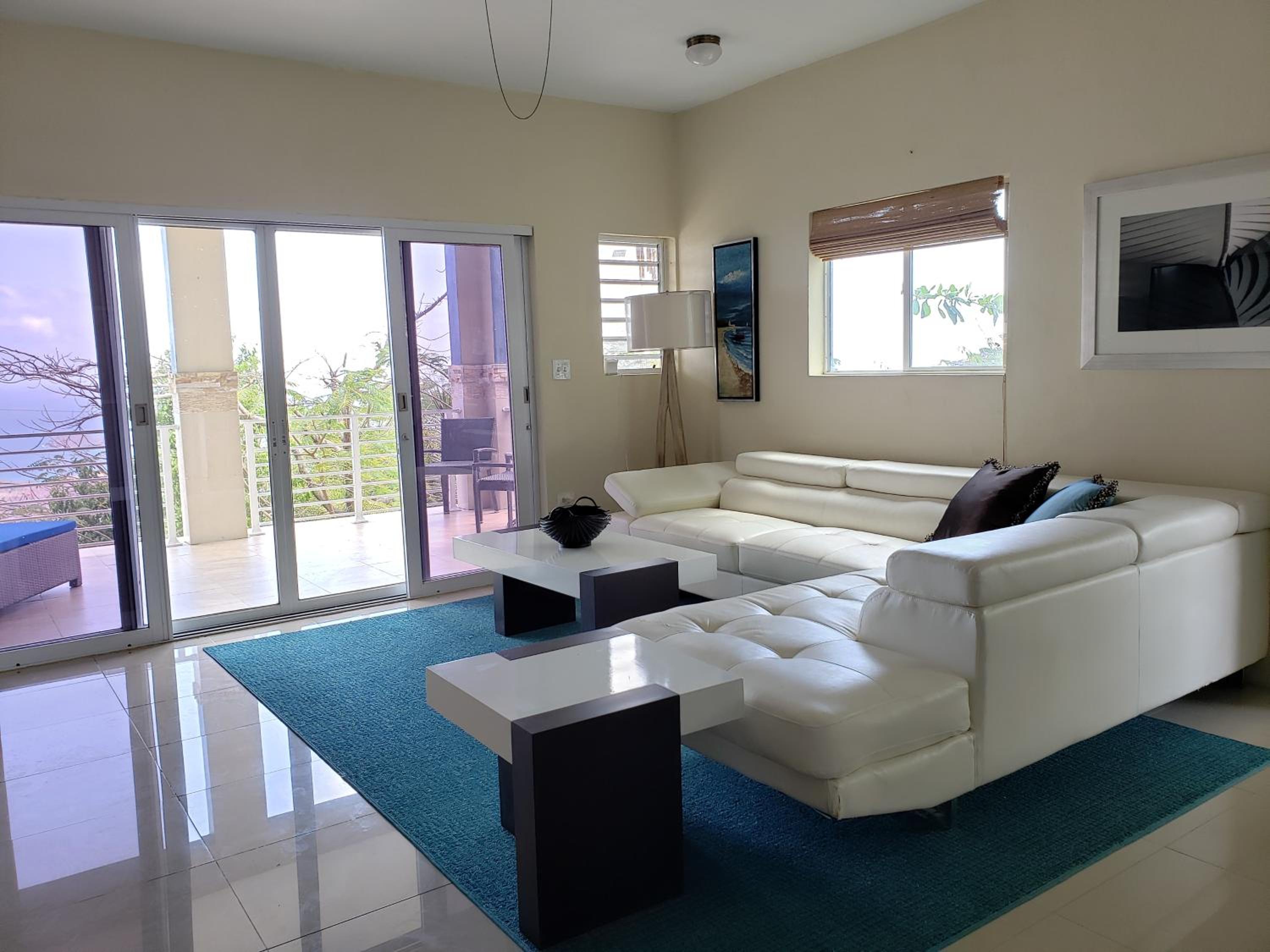 Villa Indigo Sunny 1BR Apartment in Private Gated Estate view 3