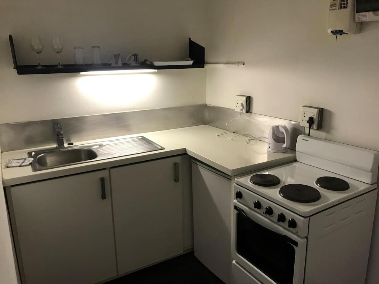 Trendy Art Studio Apartment,Maboneng Joburg