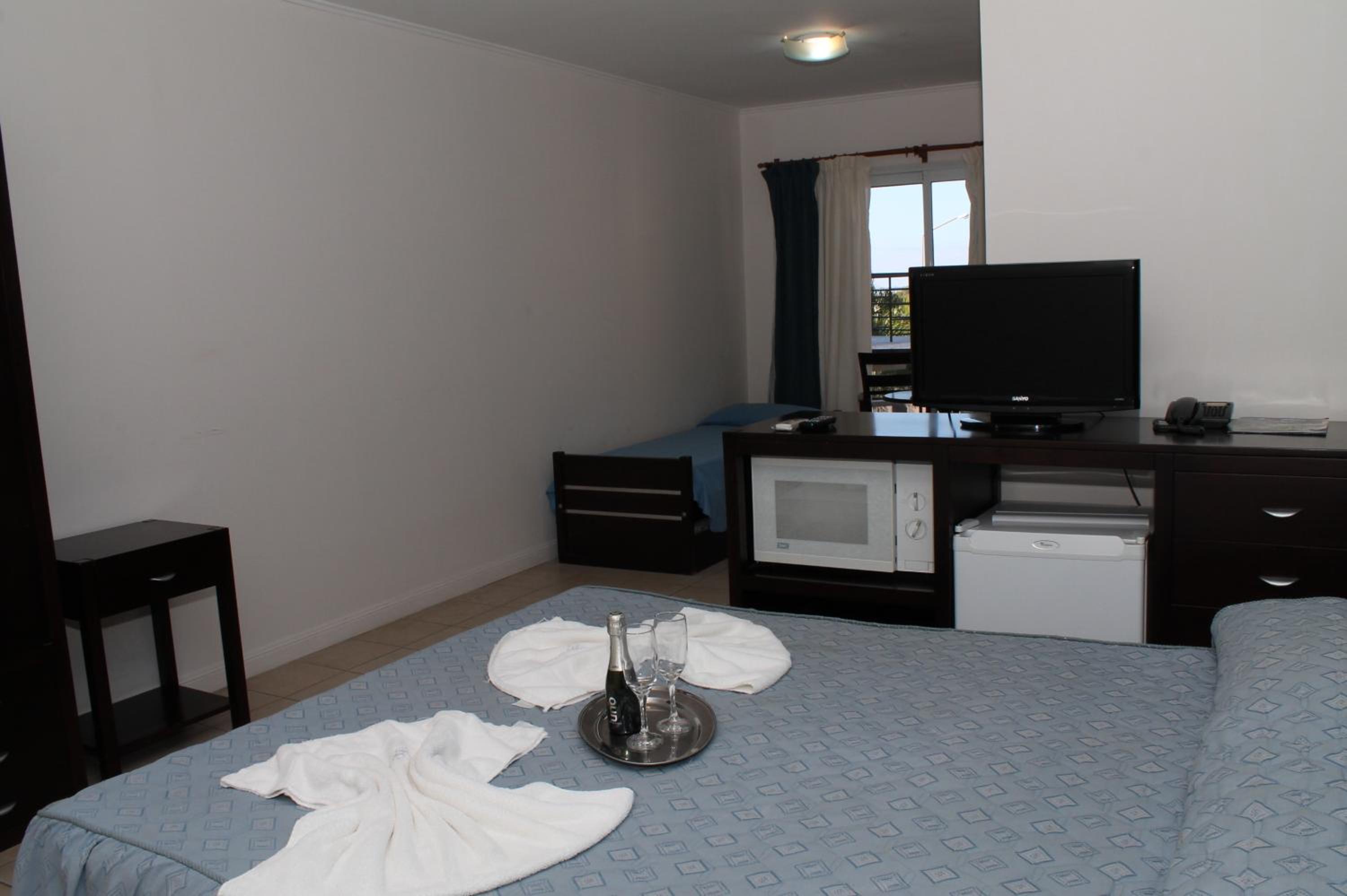 Brisas del Lago Apart y Hotel