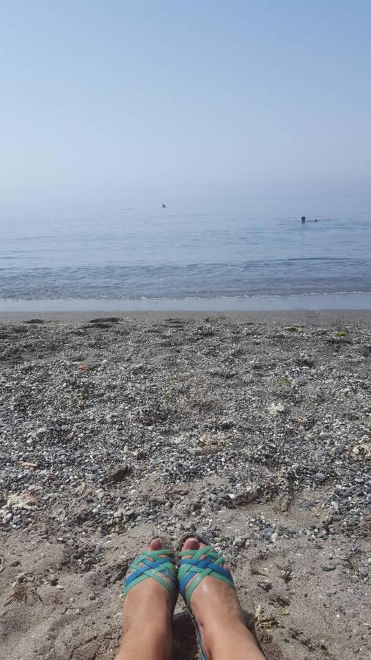 Precioso apartamento a pie de playa en la nueva Milla de Oro entre Estepona y Marbella view 5