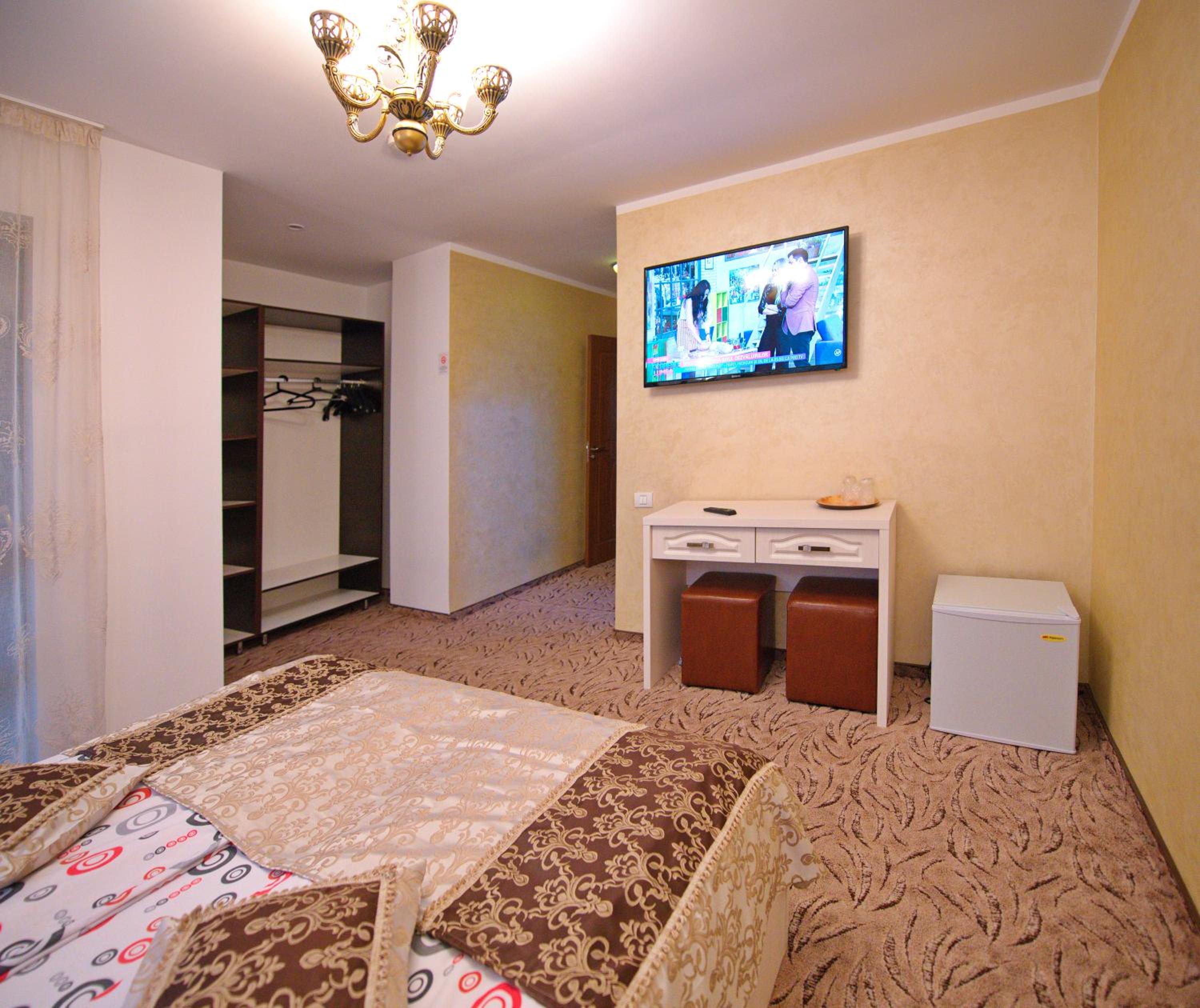 Pensiunea Ianis Piatra Neamt view 2