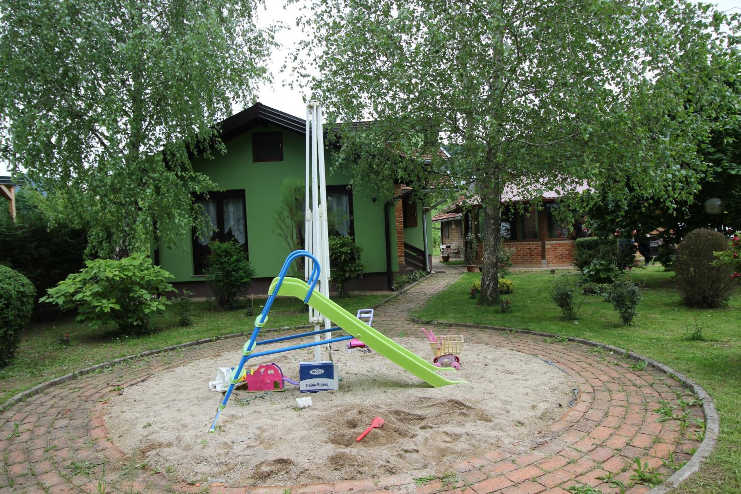 Una Green Garden Residence