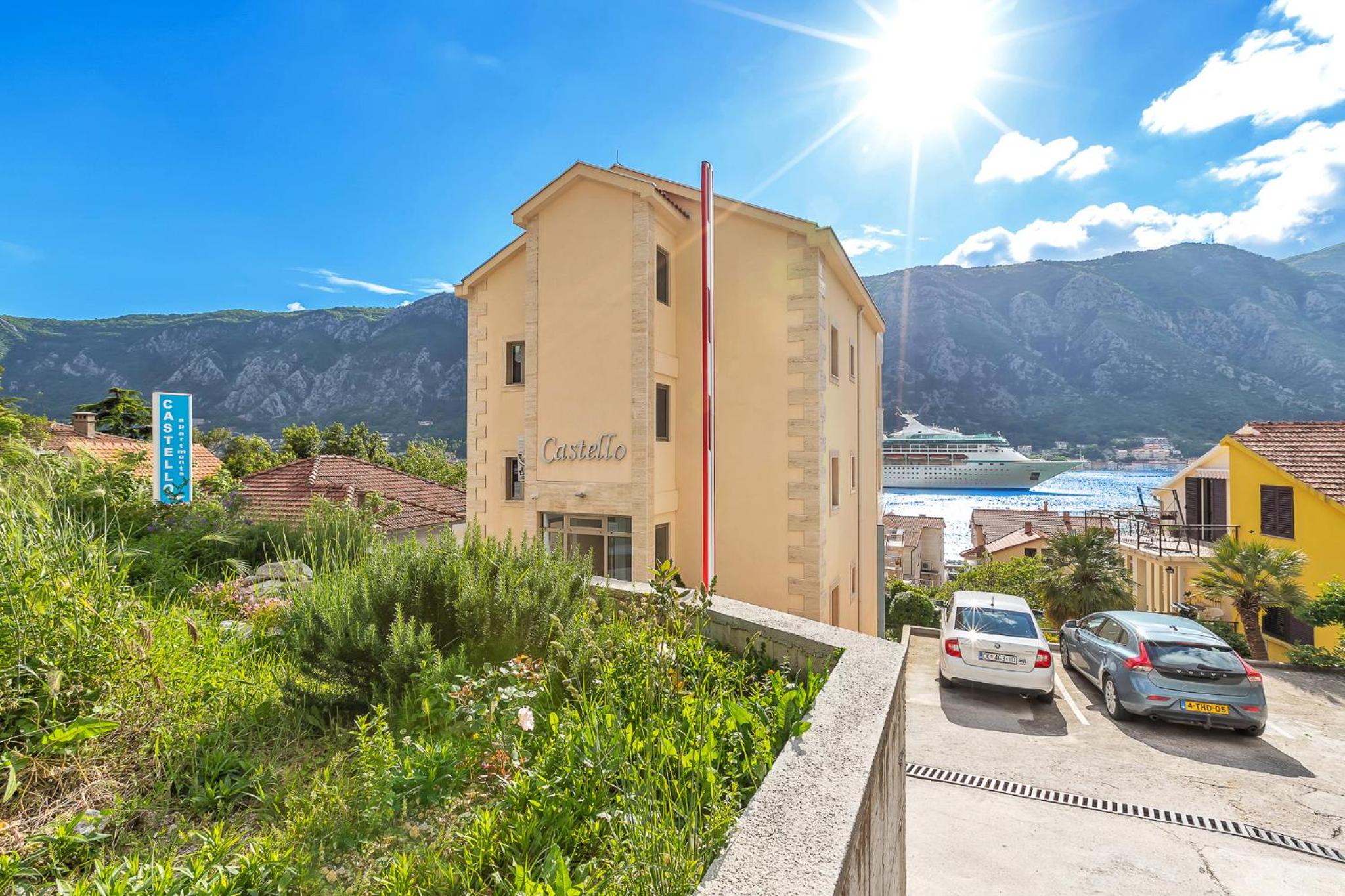 Hotel Apartments Castello - Image 1