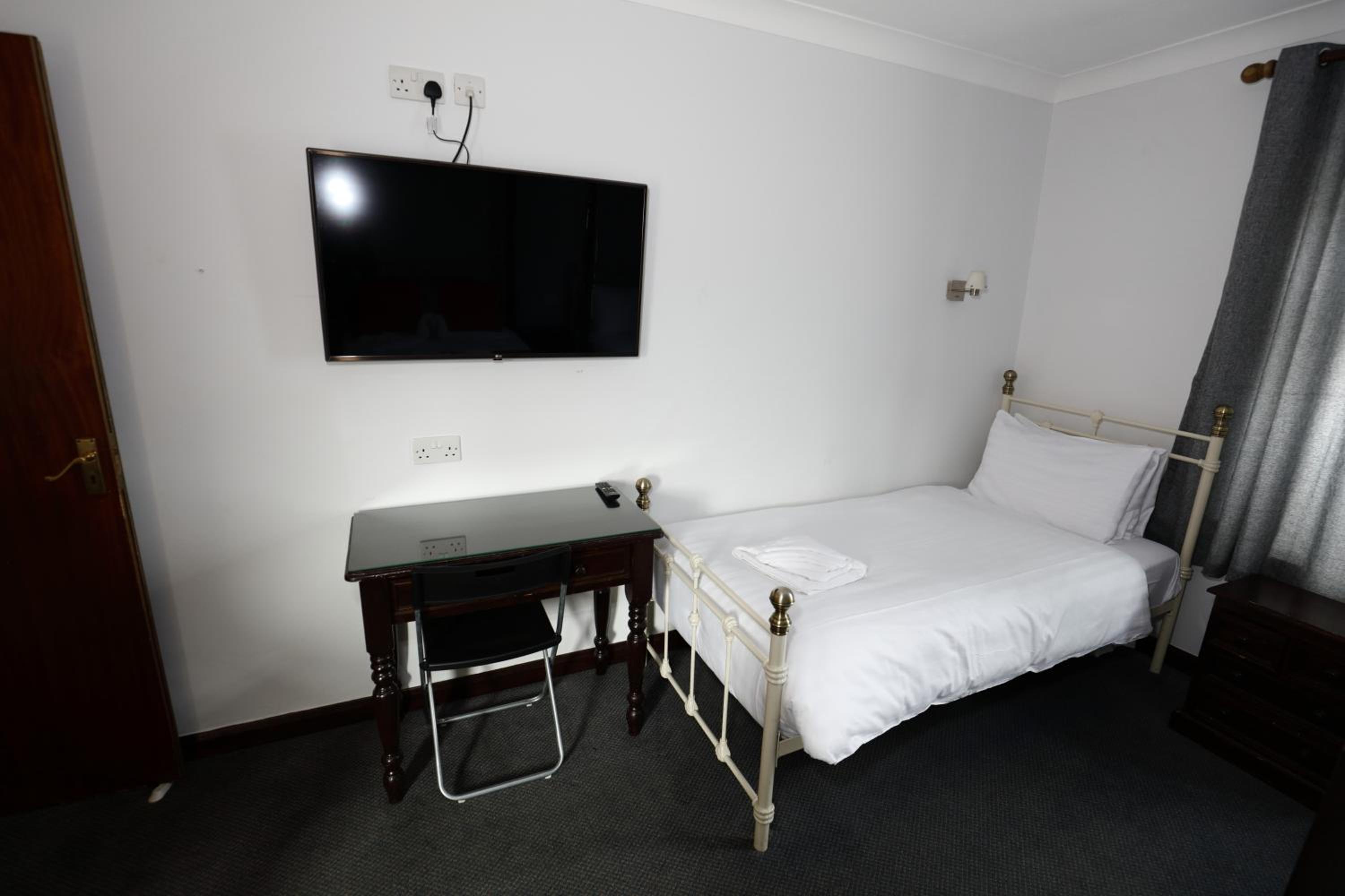 Aylesbray Lodge