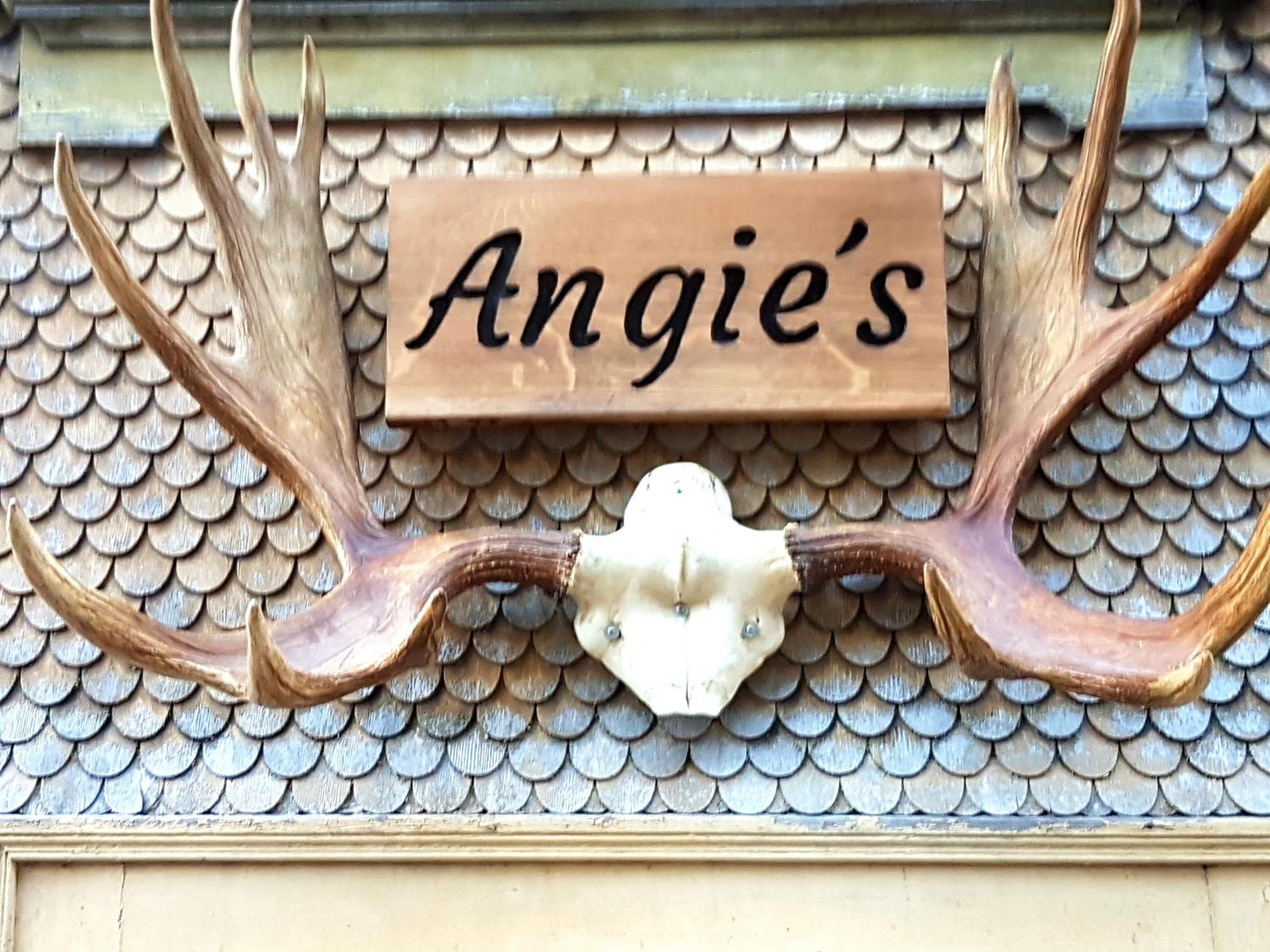 Angie's Apartments