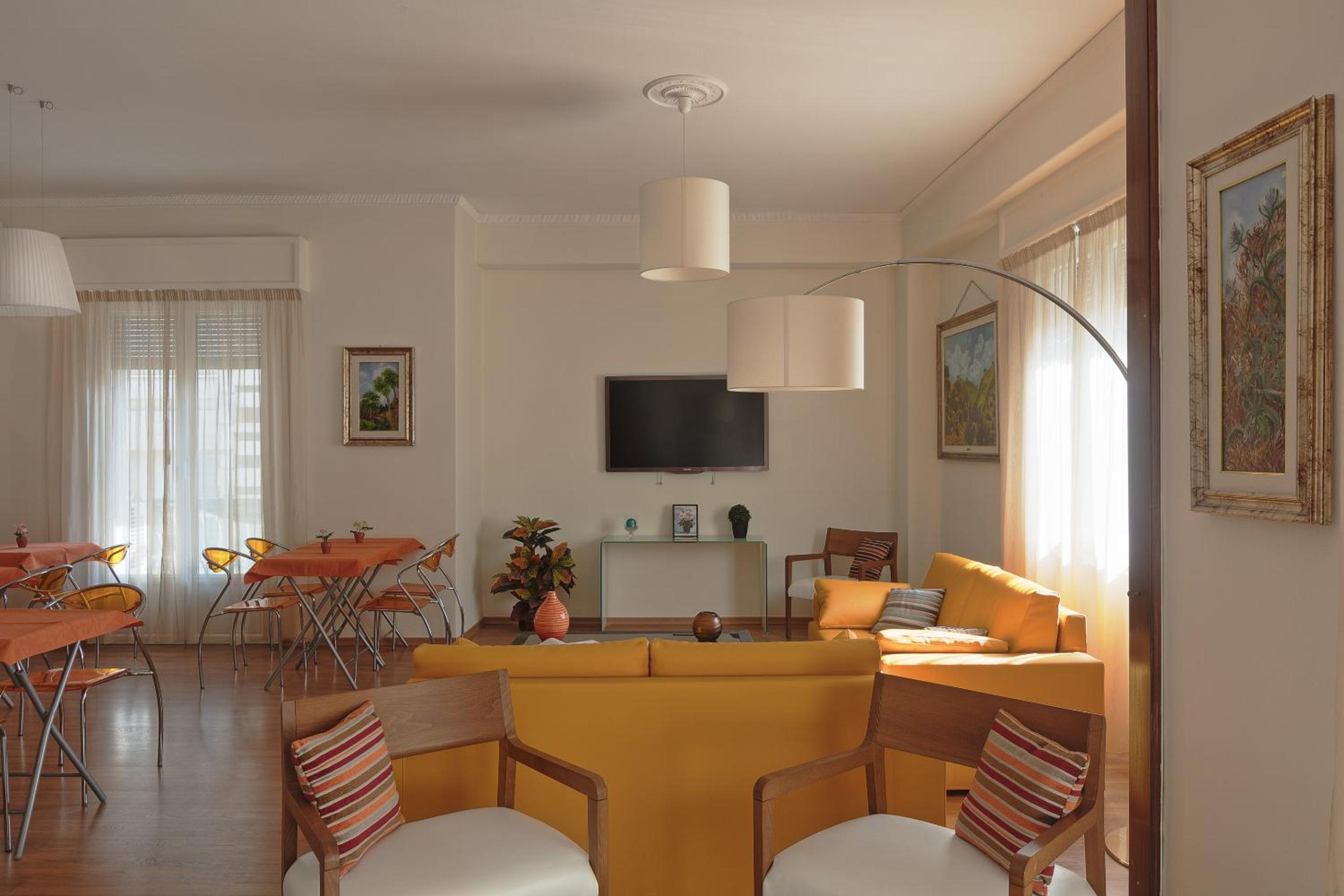 lounge
