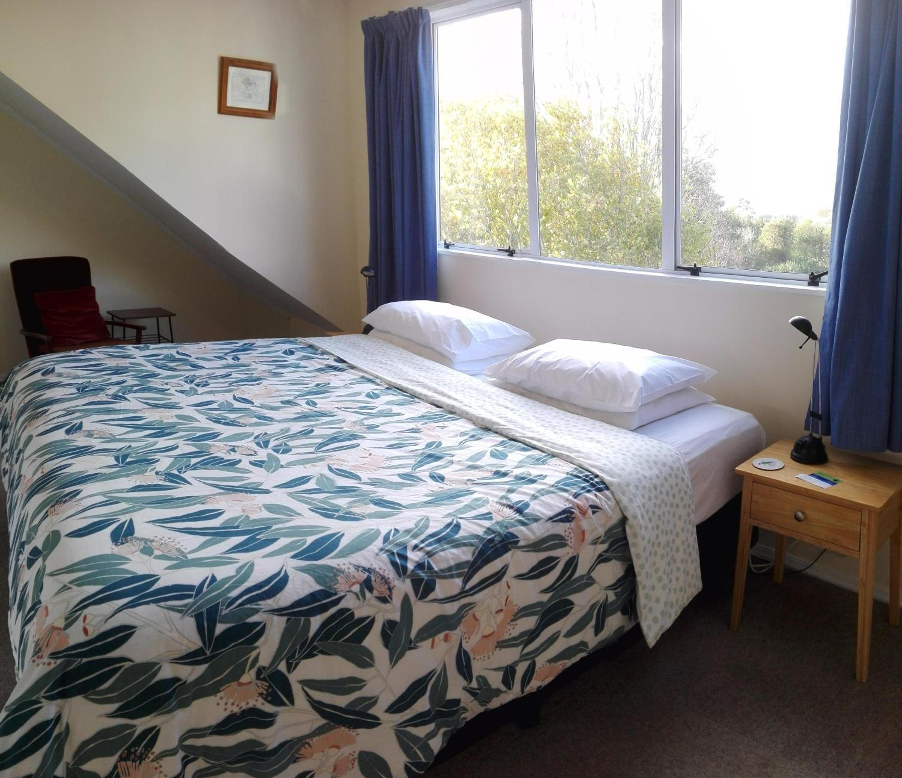 Purple Hen Country Lodge
