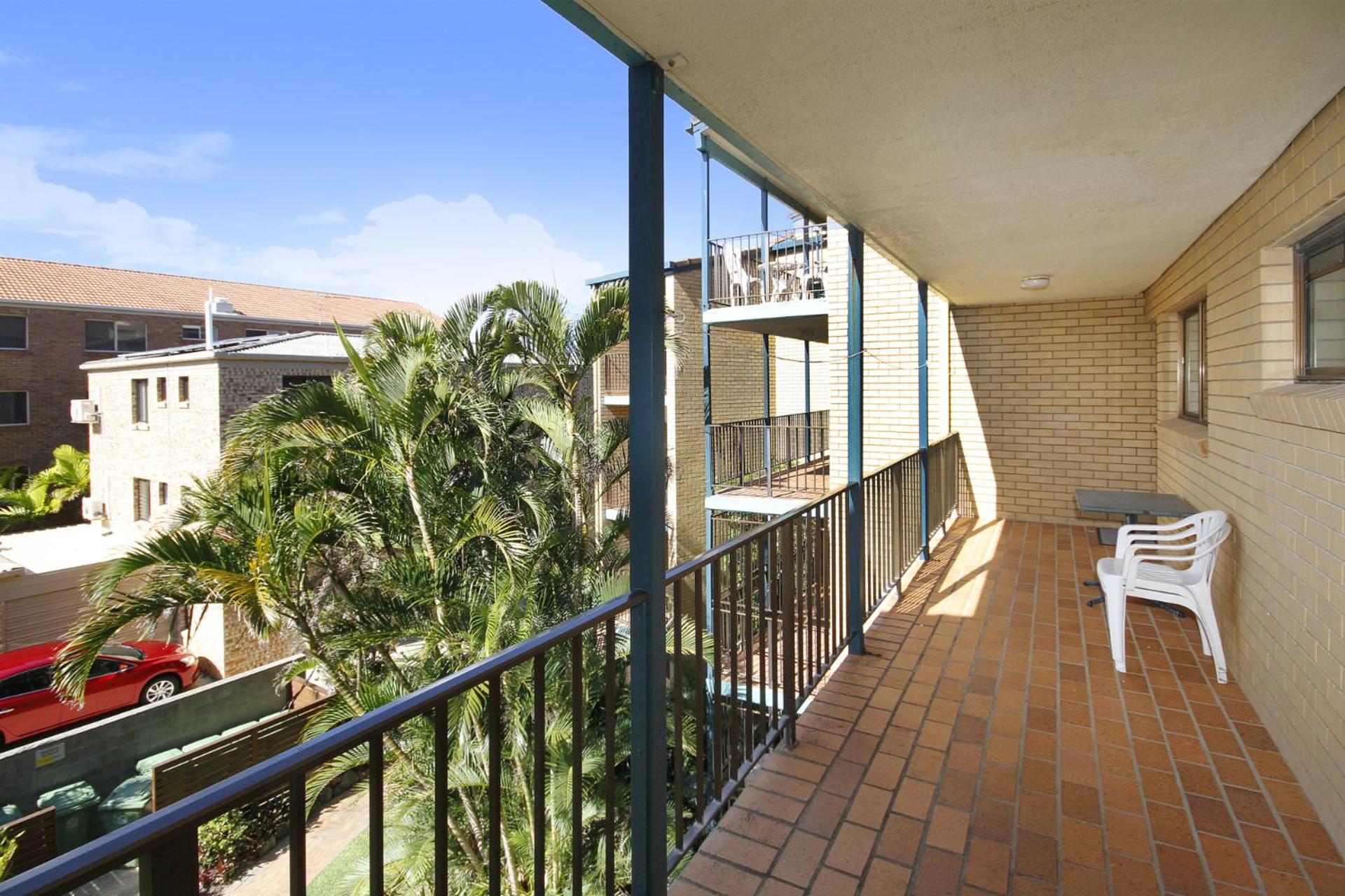 Lowanna Unit 10 24 Bulcock Beach Esplanade Bulcock Beach view 3