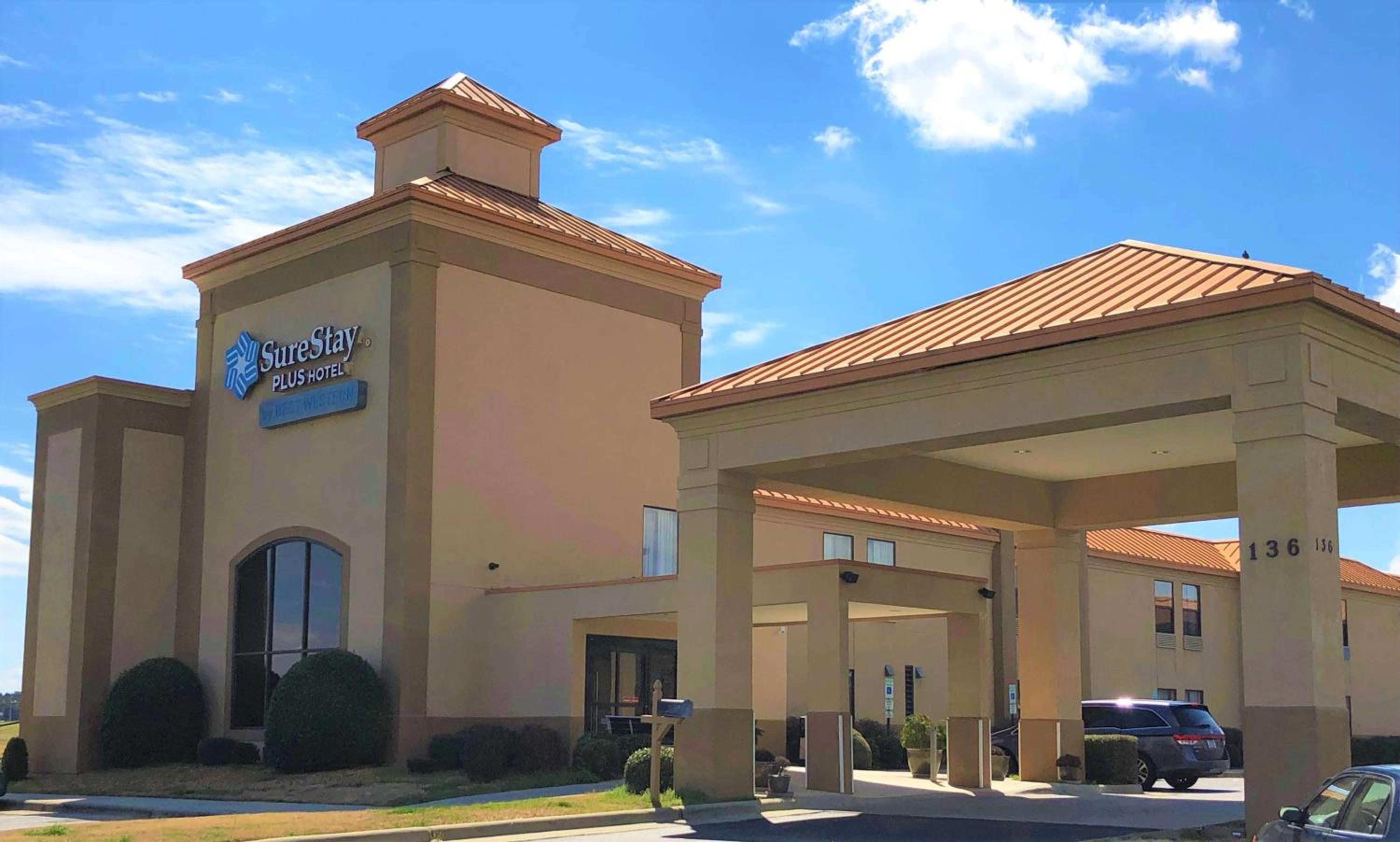 Roanoke Rapids Vacations - SureStay Plus Hotel by Best Western Roanoke Rapids I-95 - Property Image 1