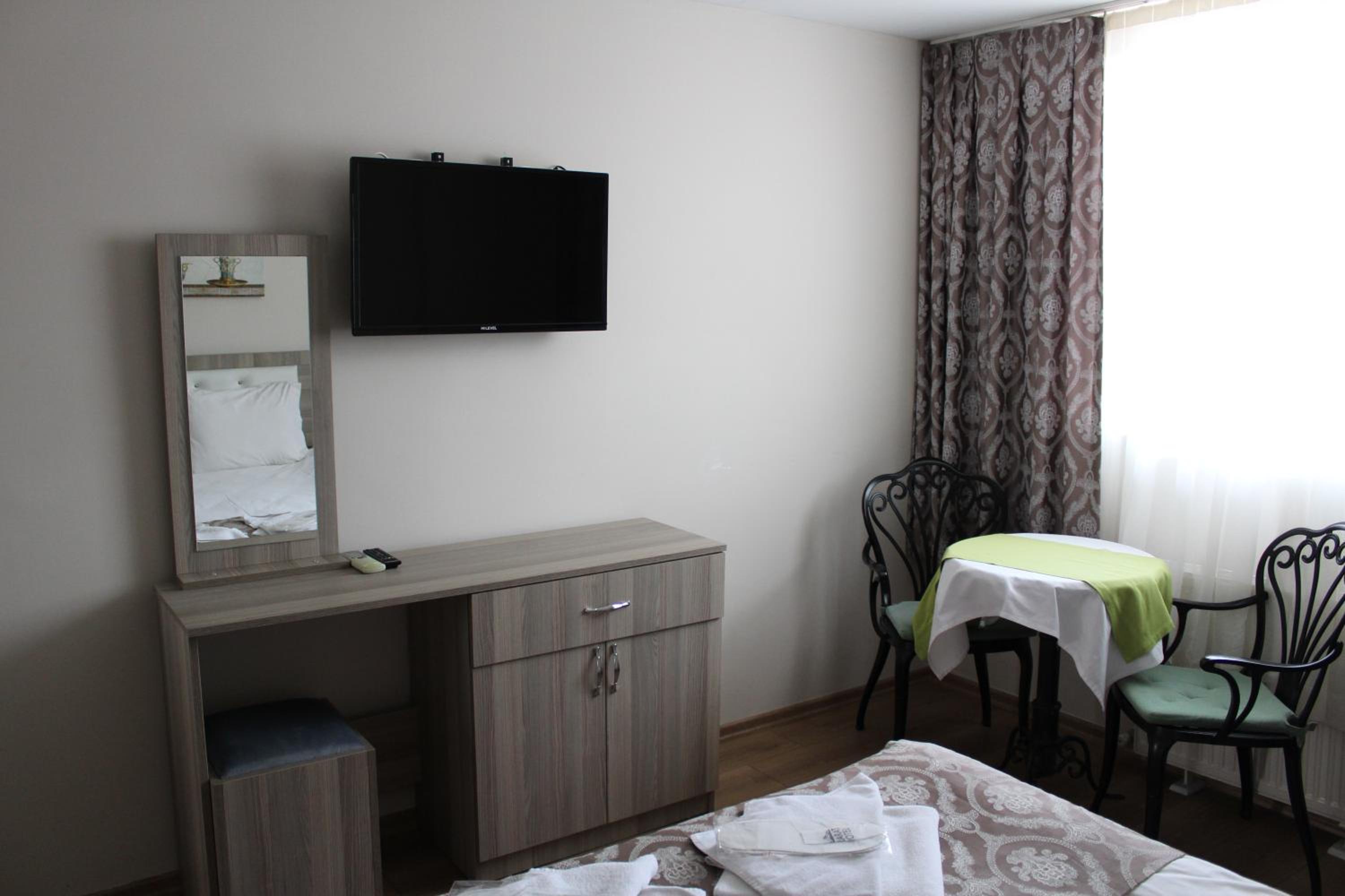 Ararat Hotel