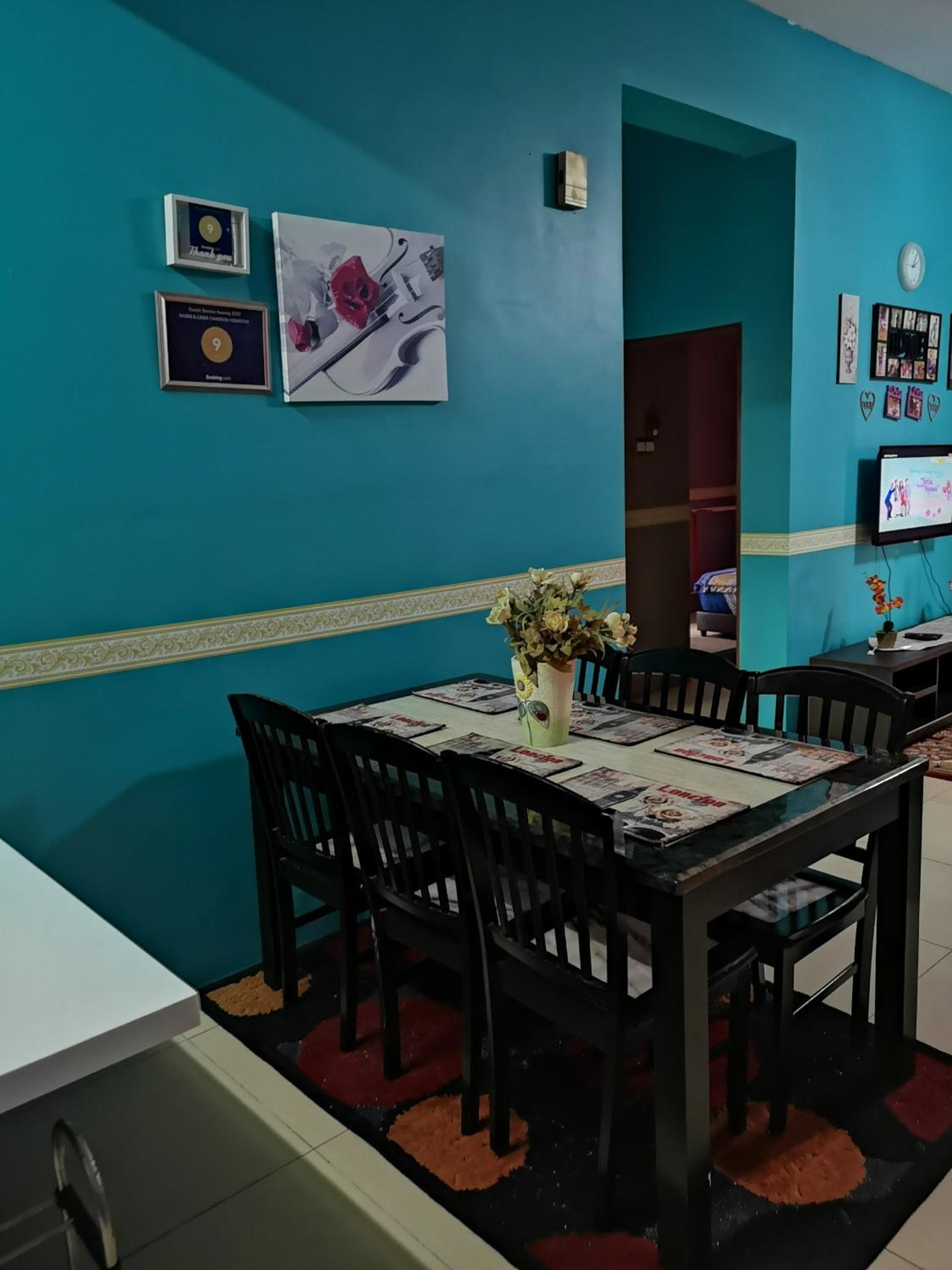 NAZMI & LINDA CAMERON HOMESTAY photo 6