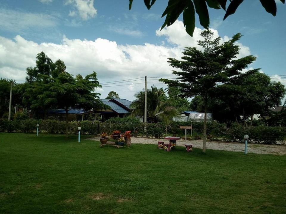 AtMyHomeStay Bangsaphan