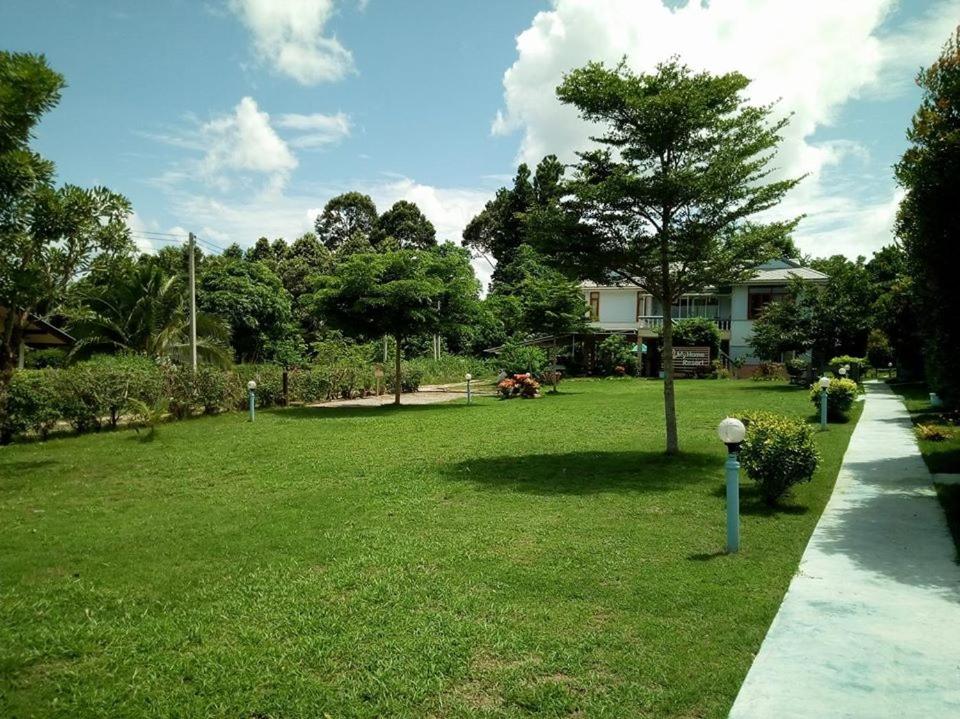 AtMyHomeStay Bangsaphan