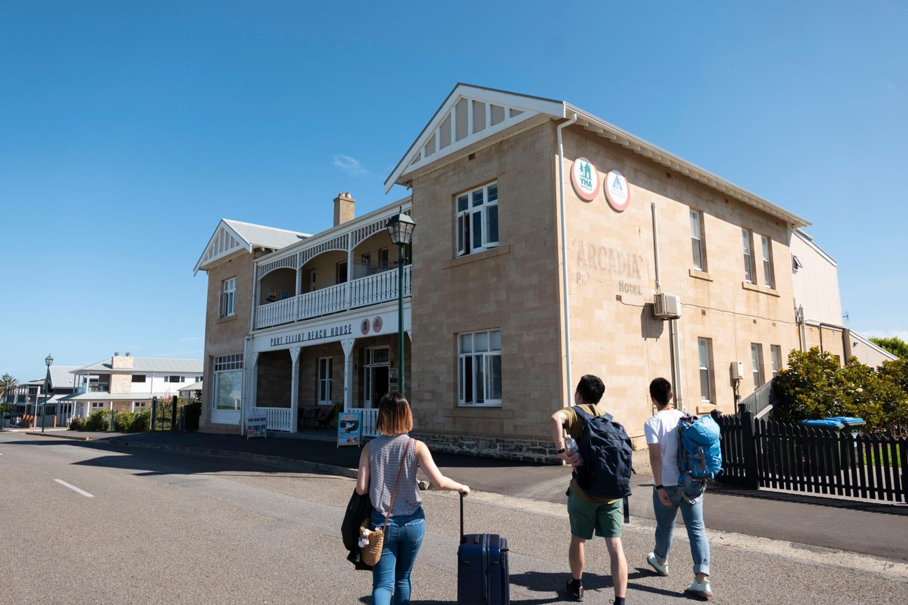 YHA Port Elliot Beach House