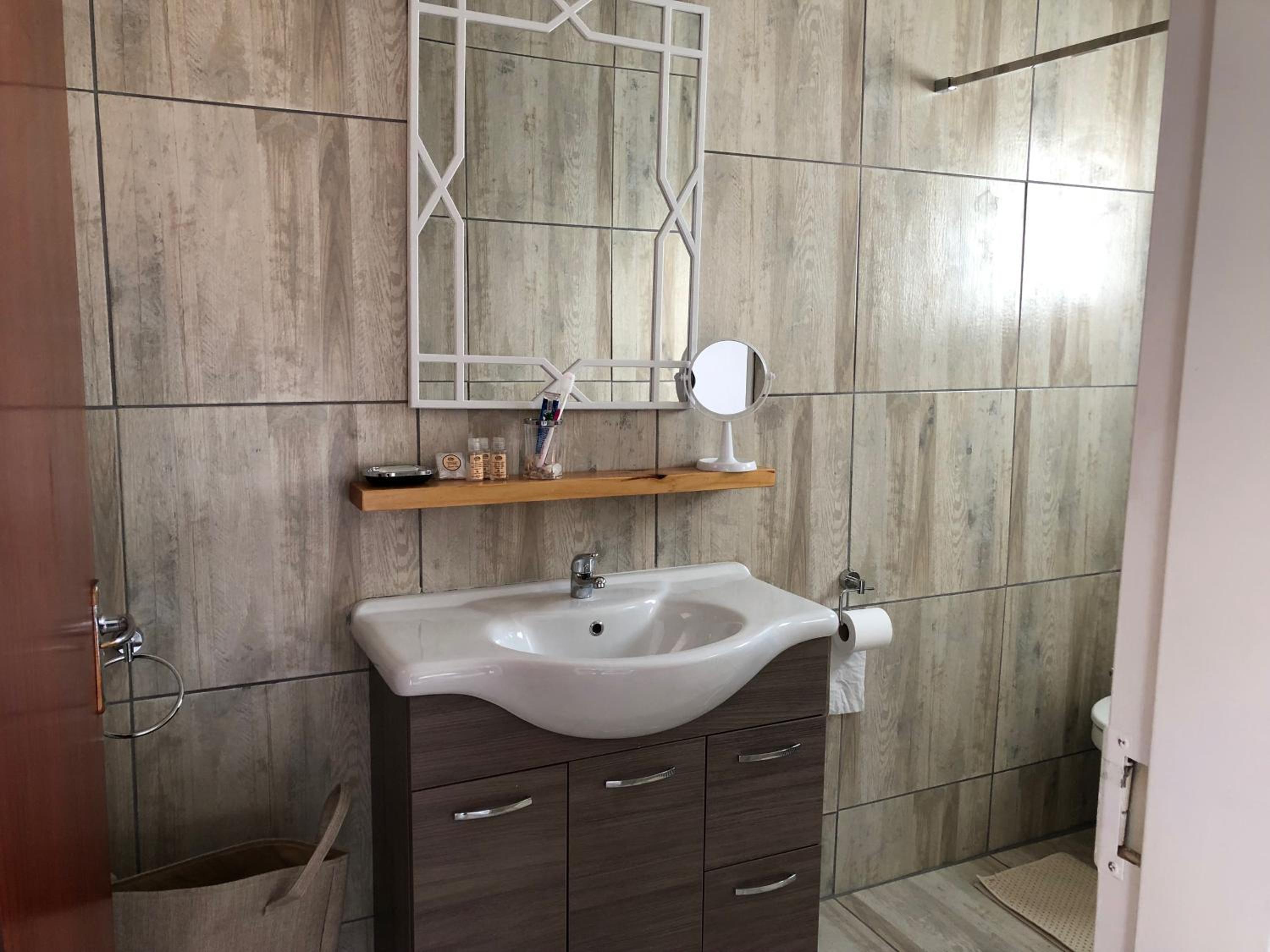 Muco Guest House
