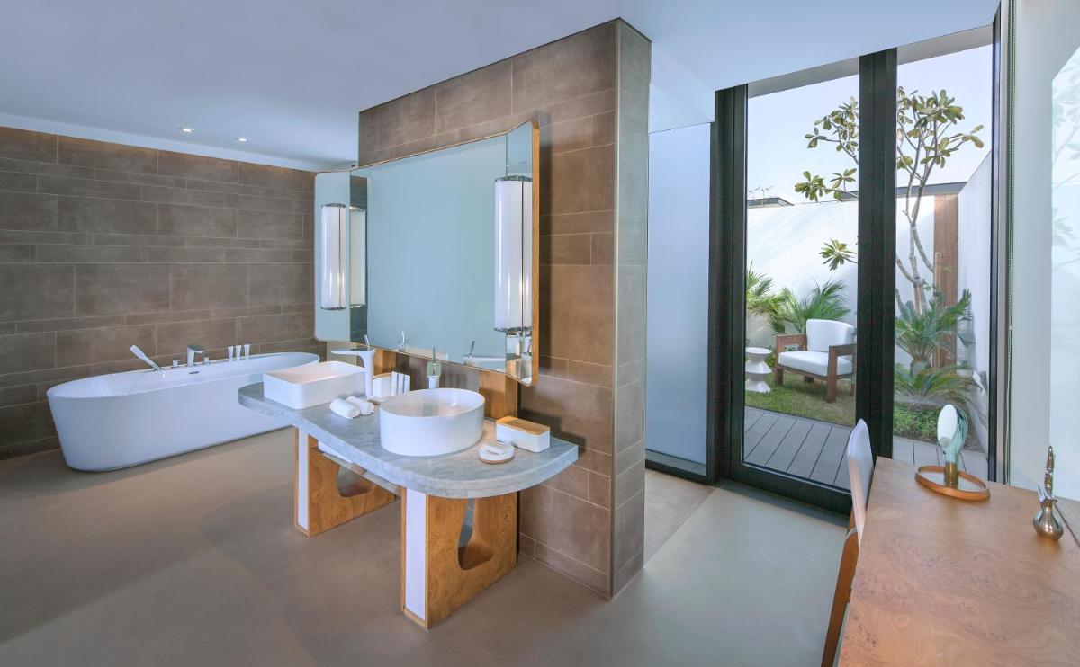 Nikki Beach Resort & Spa Dubai 33
