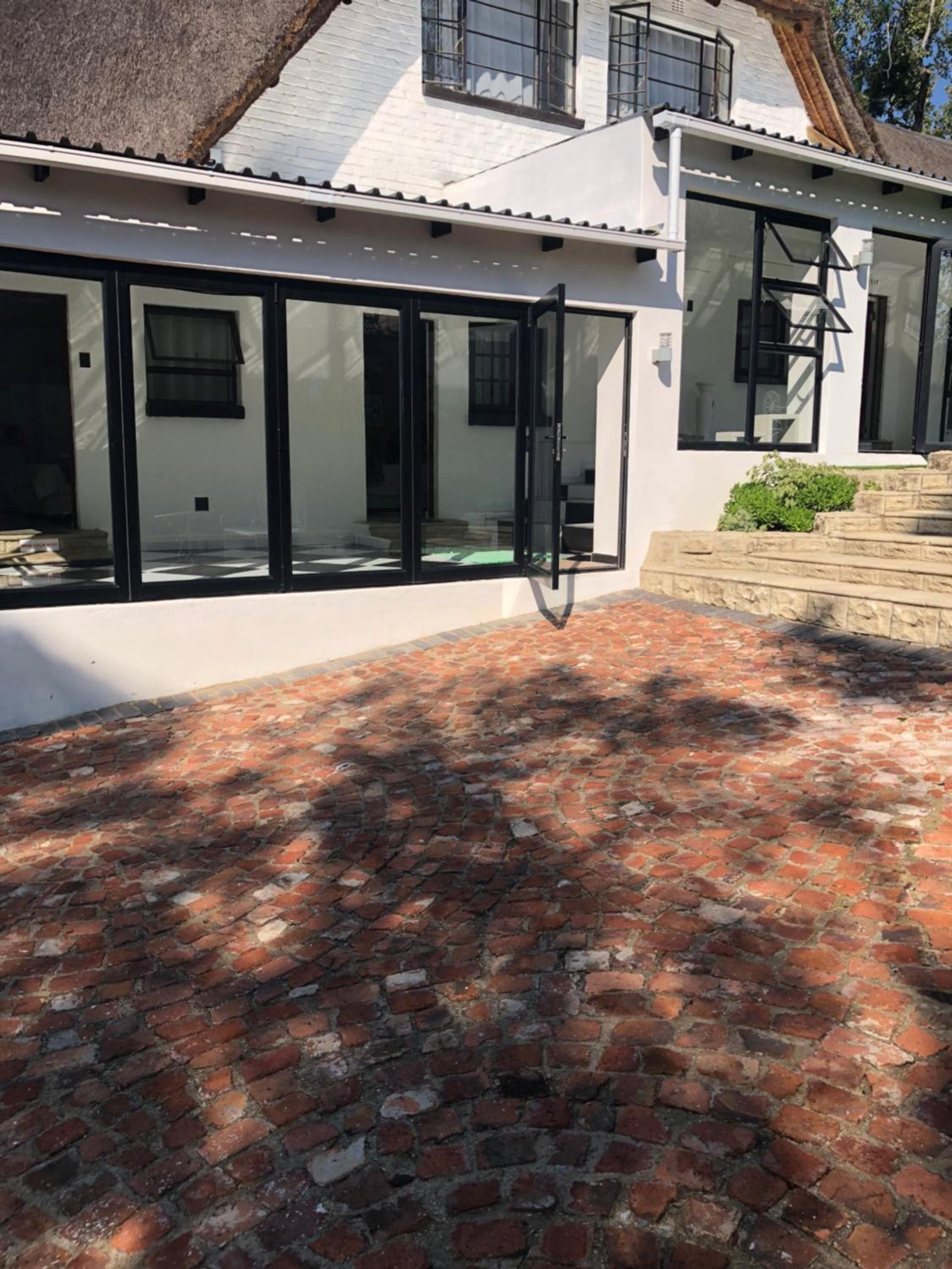 Muco Guest House