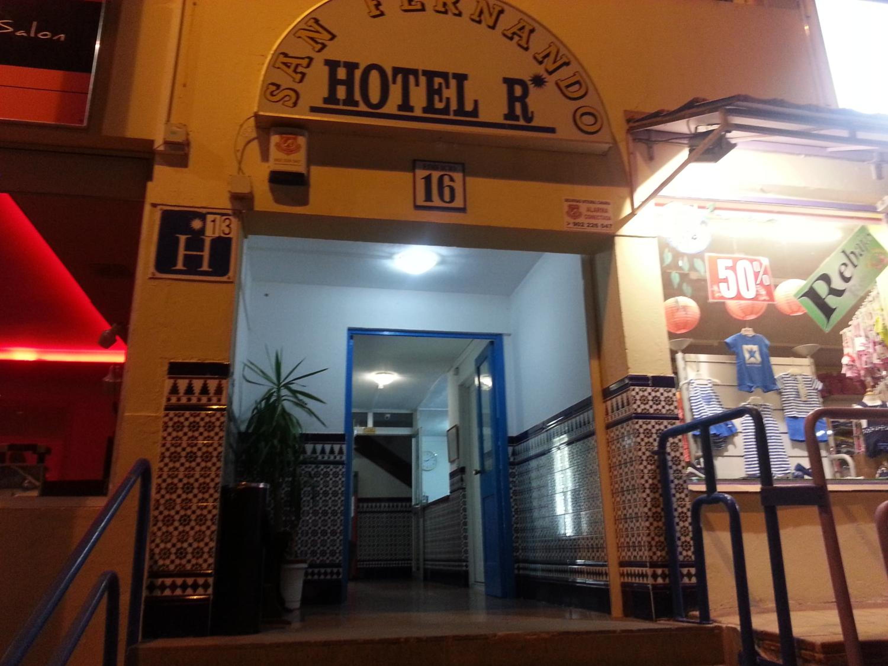 Hostal Casa de Huéspedes San Fernando - Adults Only