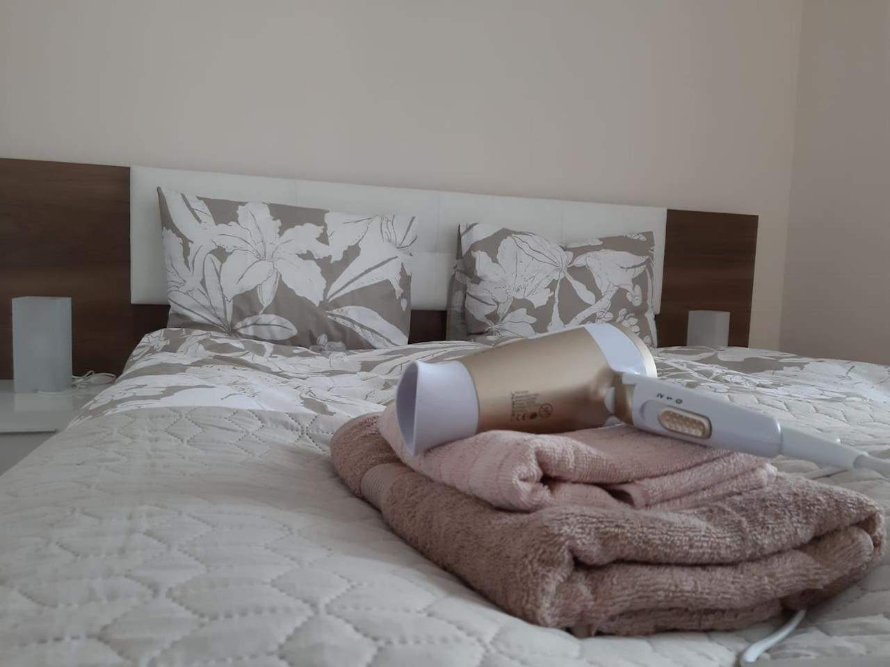 The Captain Be my guests! by RV Apartments