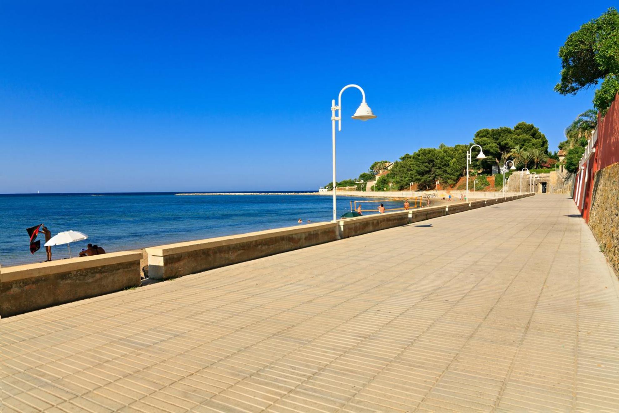 Apartamentos Bravosol VyB