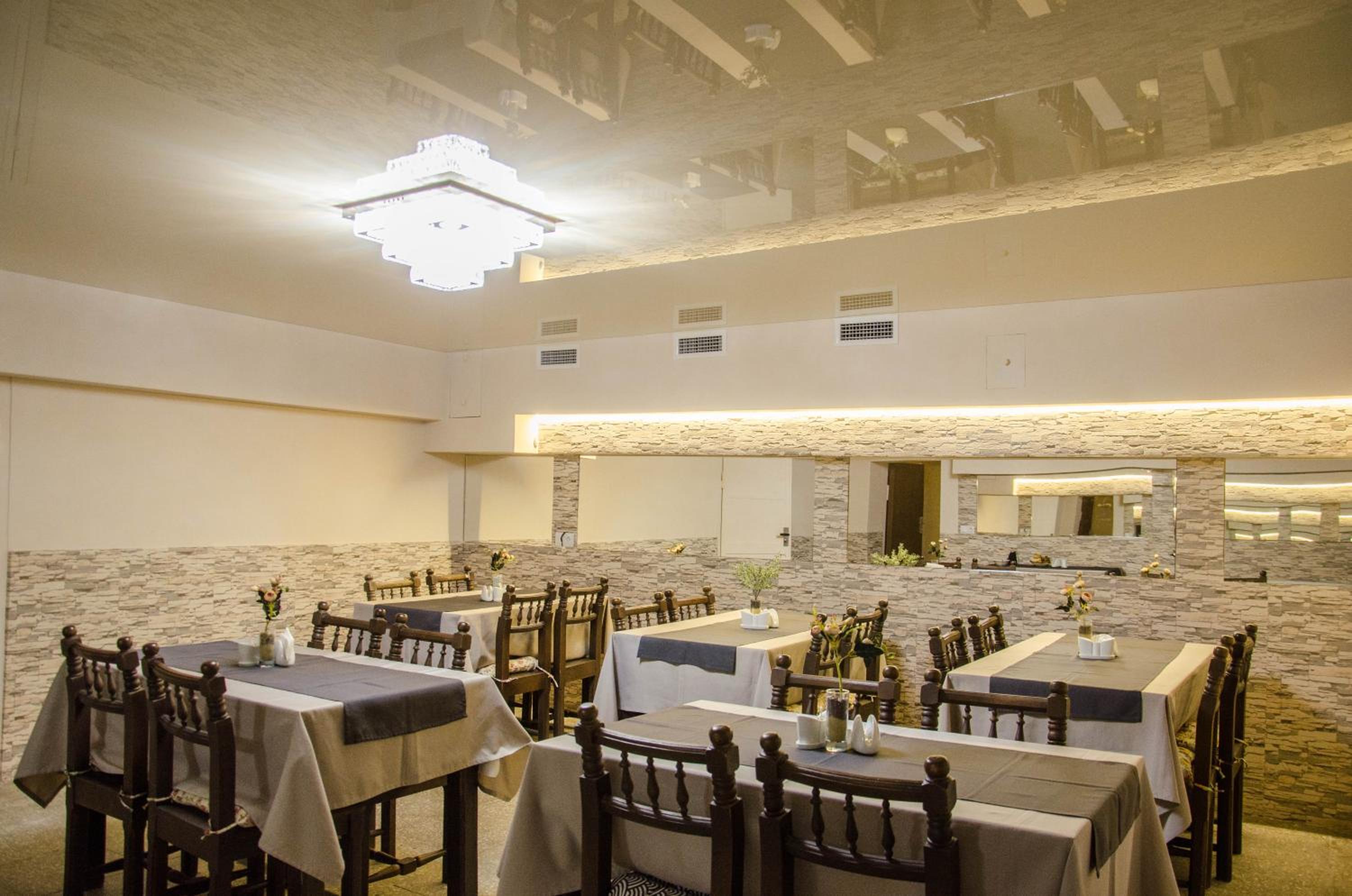 Hotel Imperial House