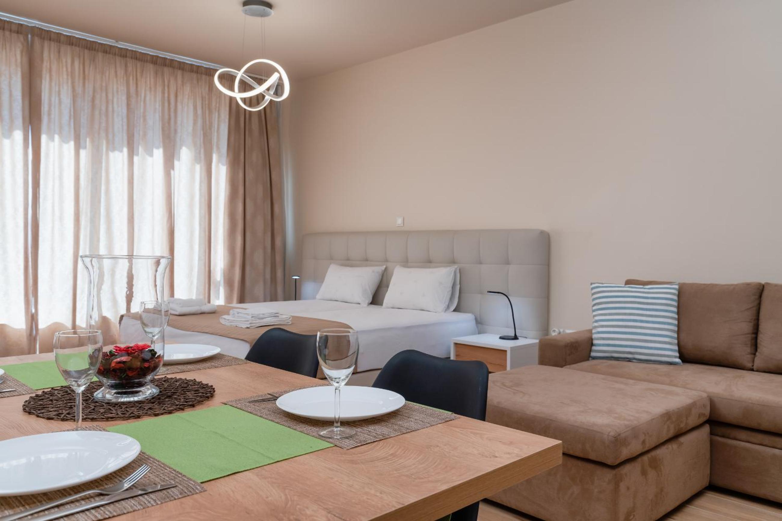 Amazing Apartments @ Monastiraki Subway Station