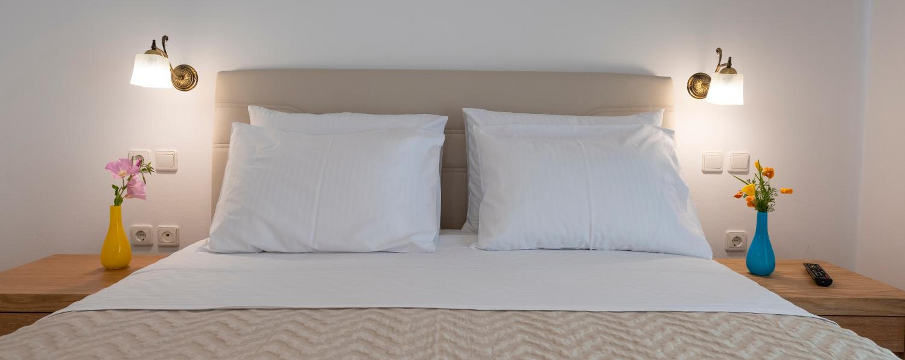 Mirabeli Apartments & Suites