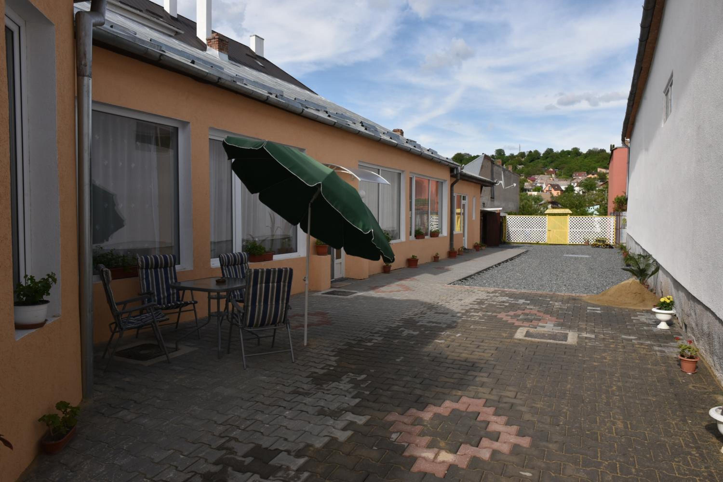 Photo 47