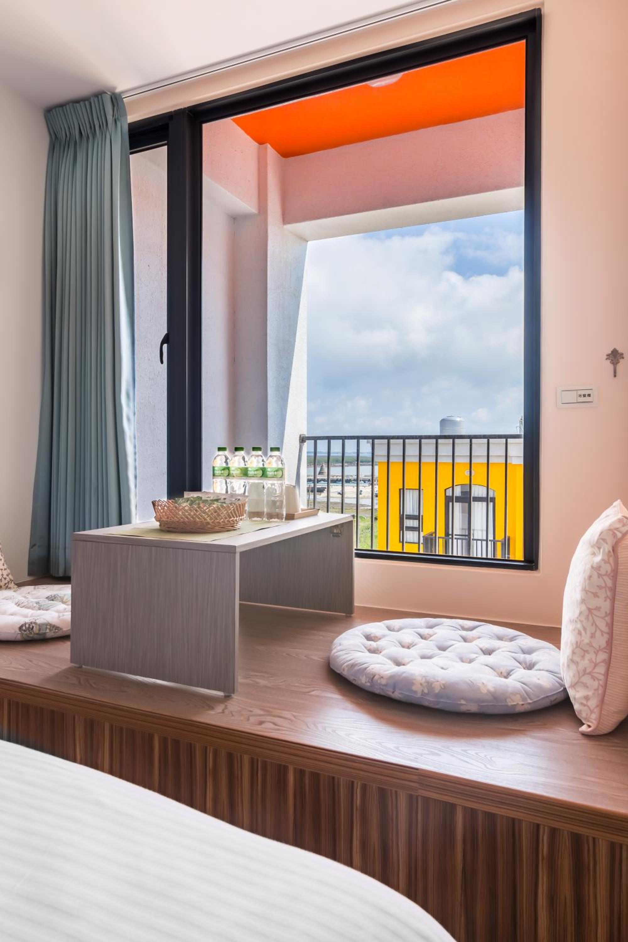 Photo 34