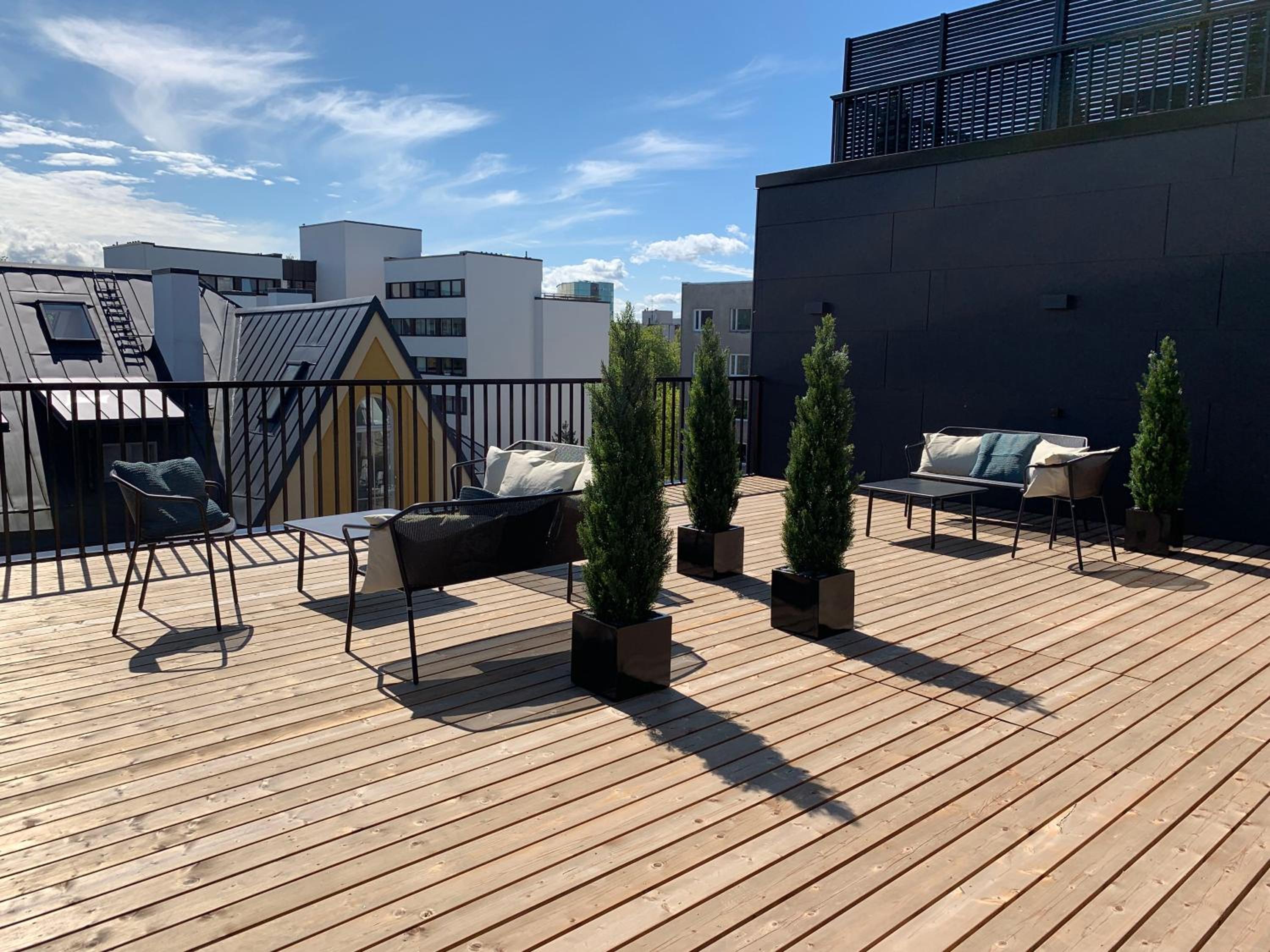 Thomas' Home - Trendy, Central & Balcony