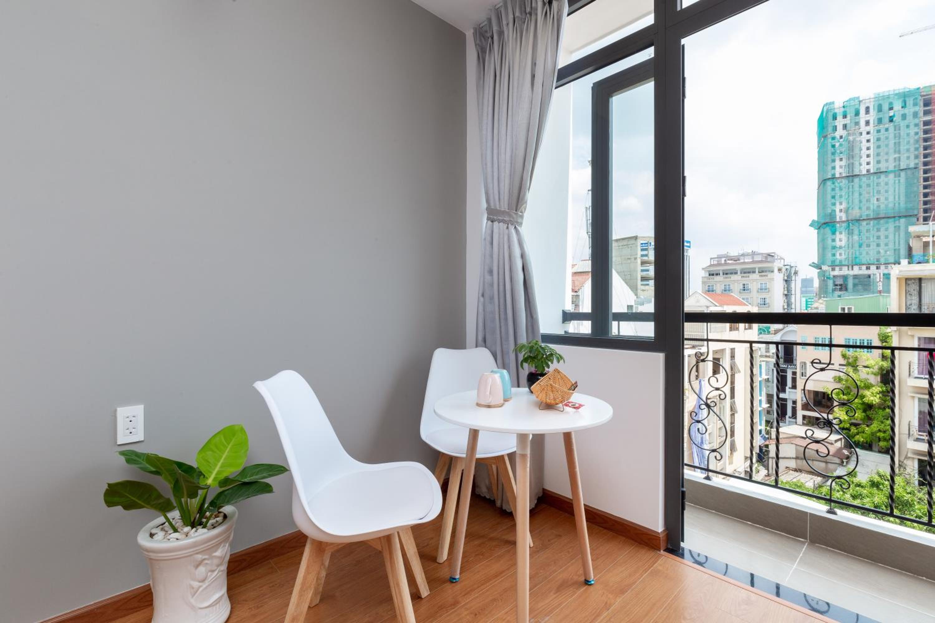 Cozrum Homes Lý Chính Thắng
