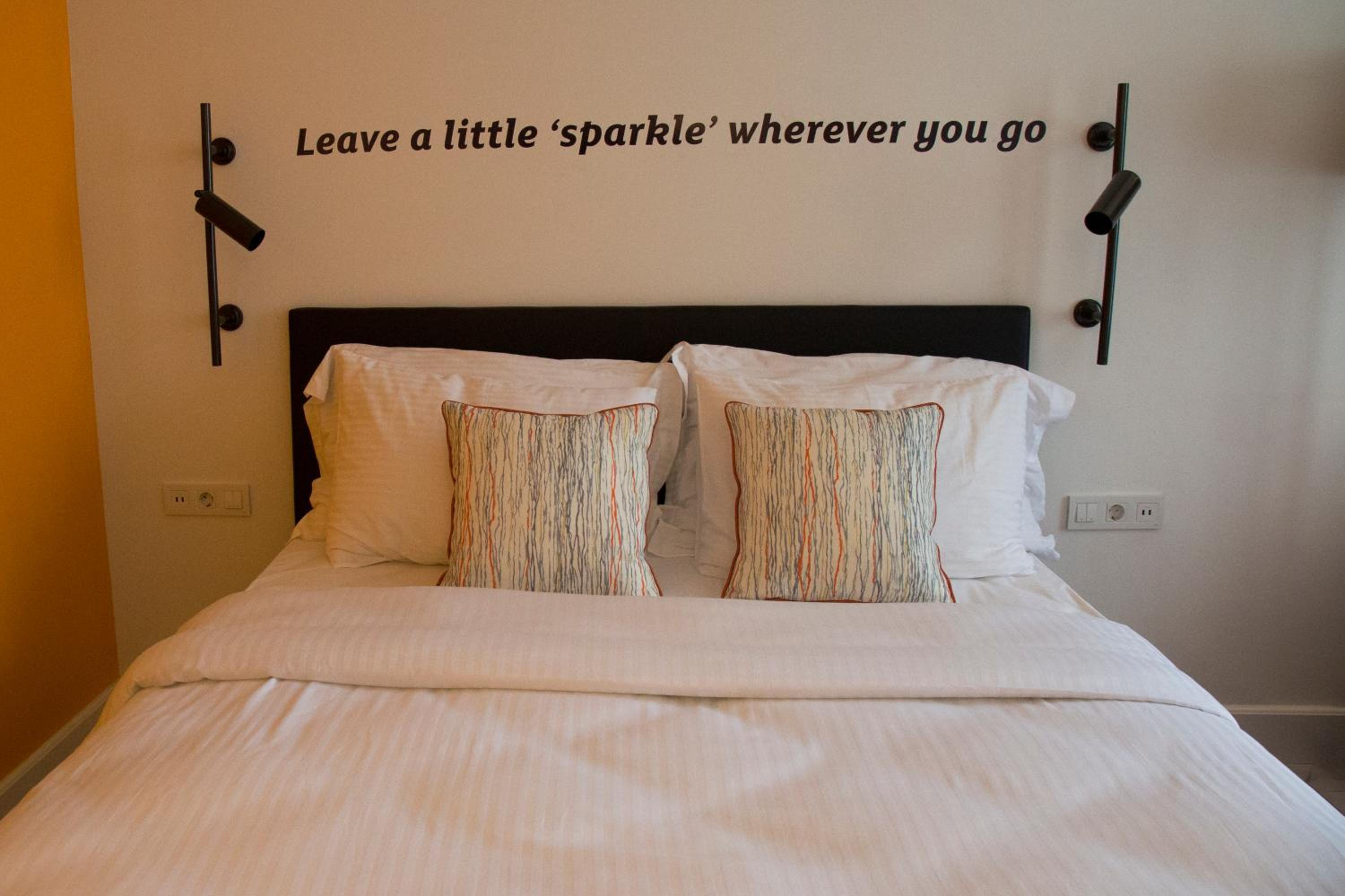 Sparkle Otel - Image 8