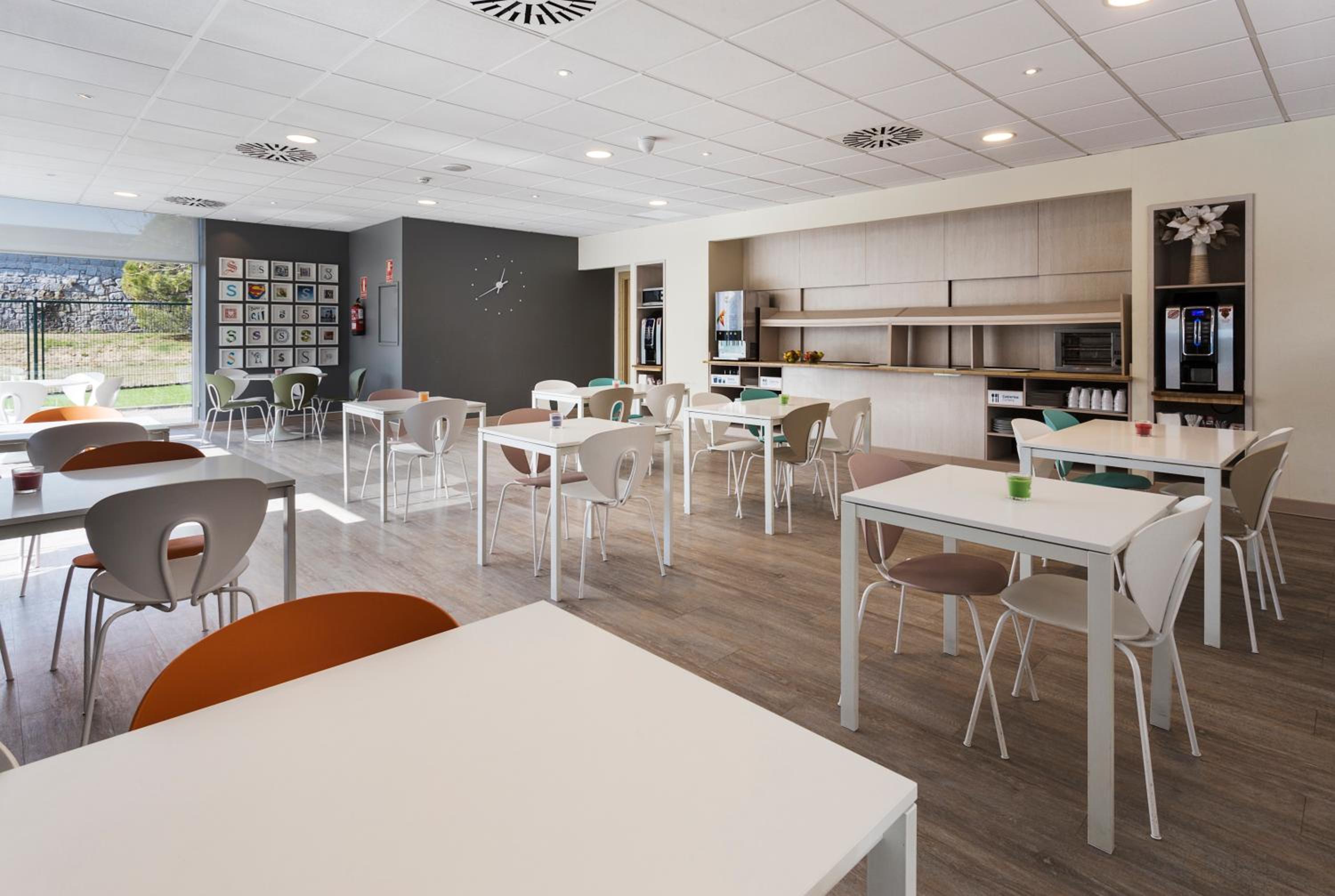 Las Rozas de Madrid Vacations - BB HOTEL Madrid Las Rozas - Property Image 1