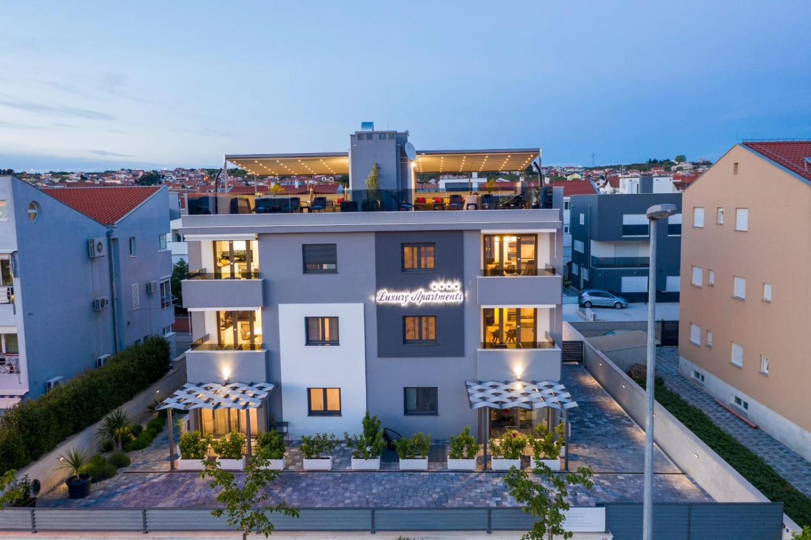 Luxury Majpruz Suites