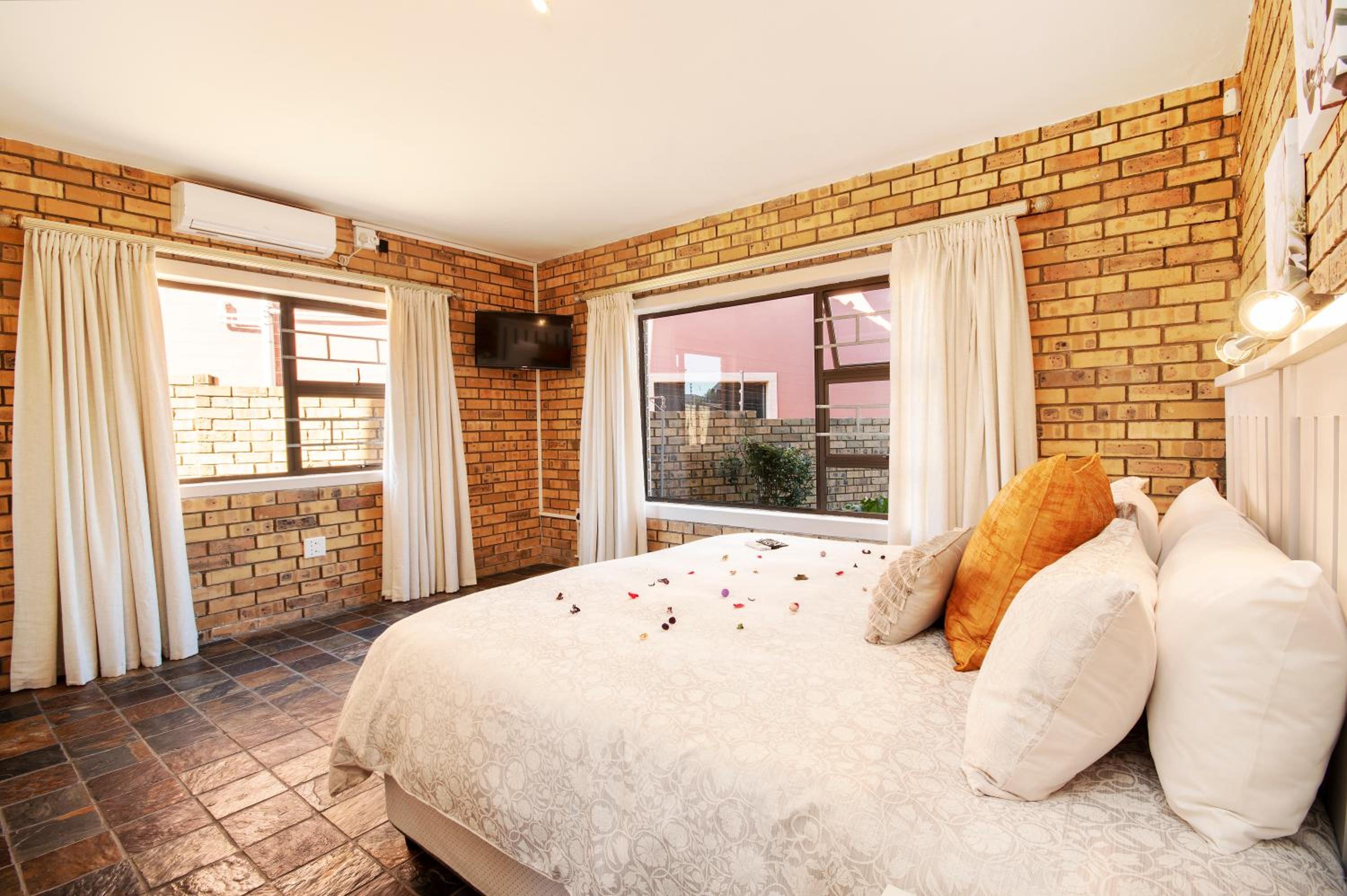 King Guest Lodge