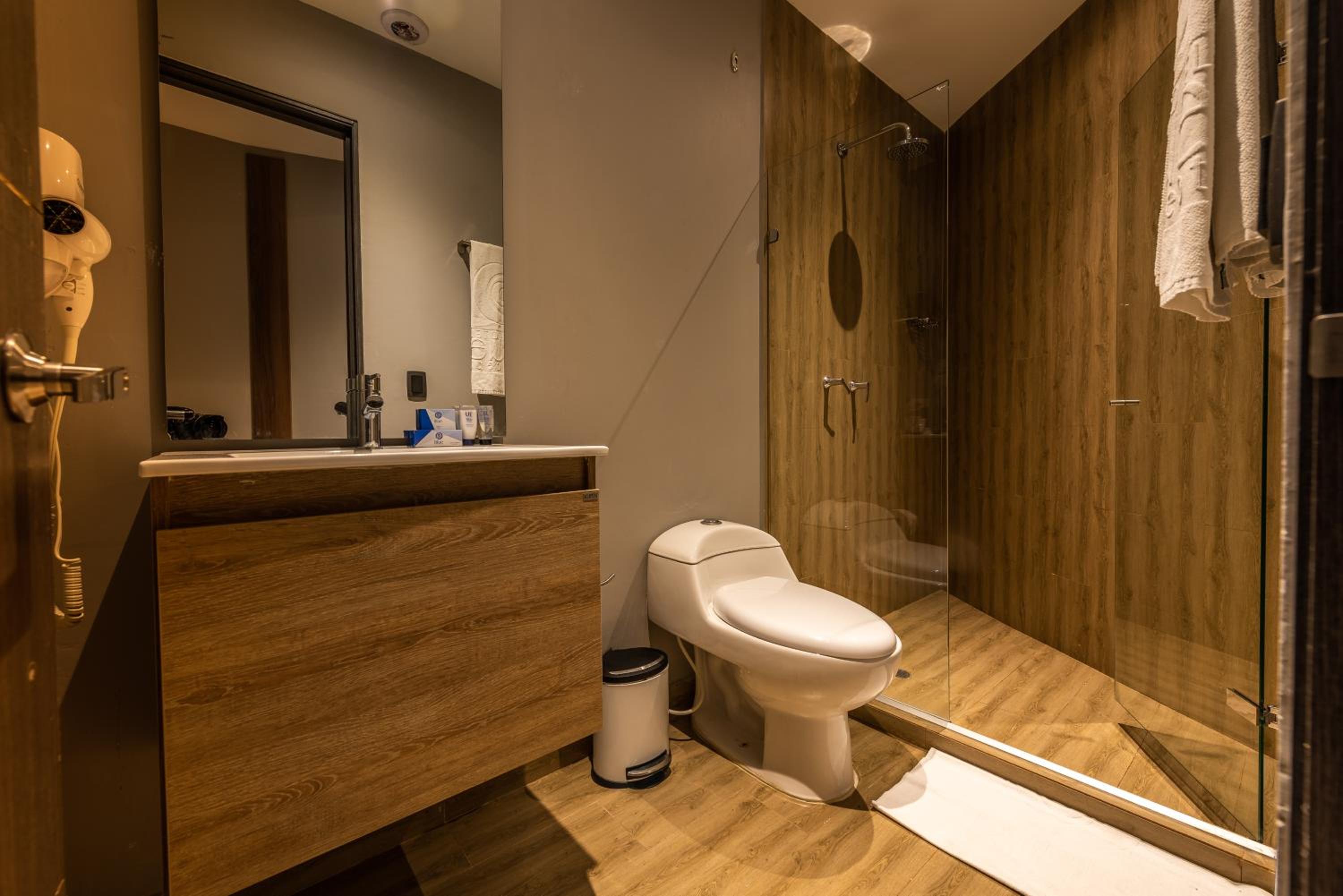 Hotel Blue Concept 10