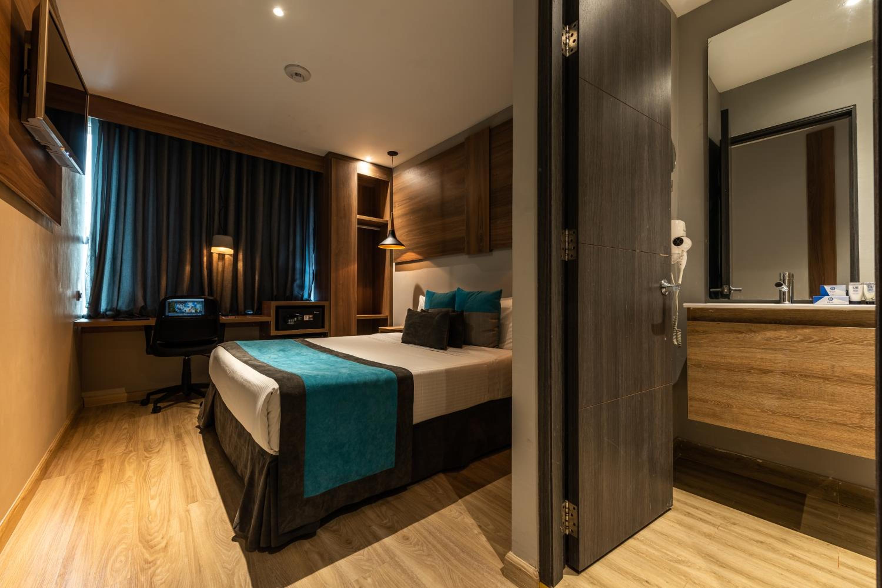 Hotel Blue Concept 19
